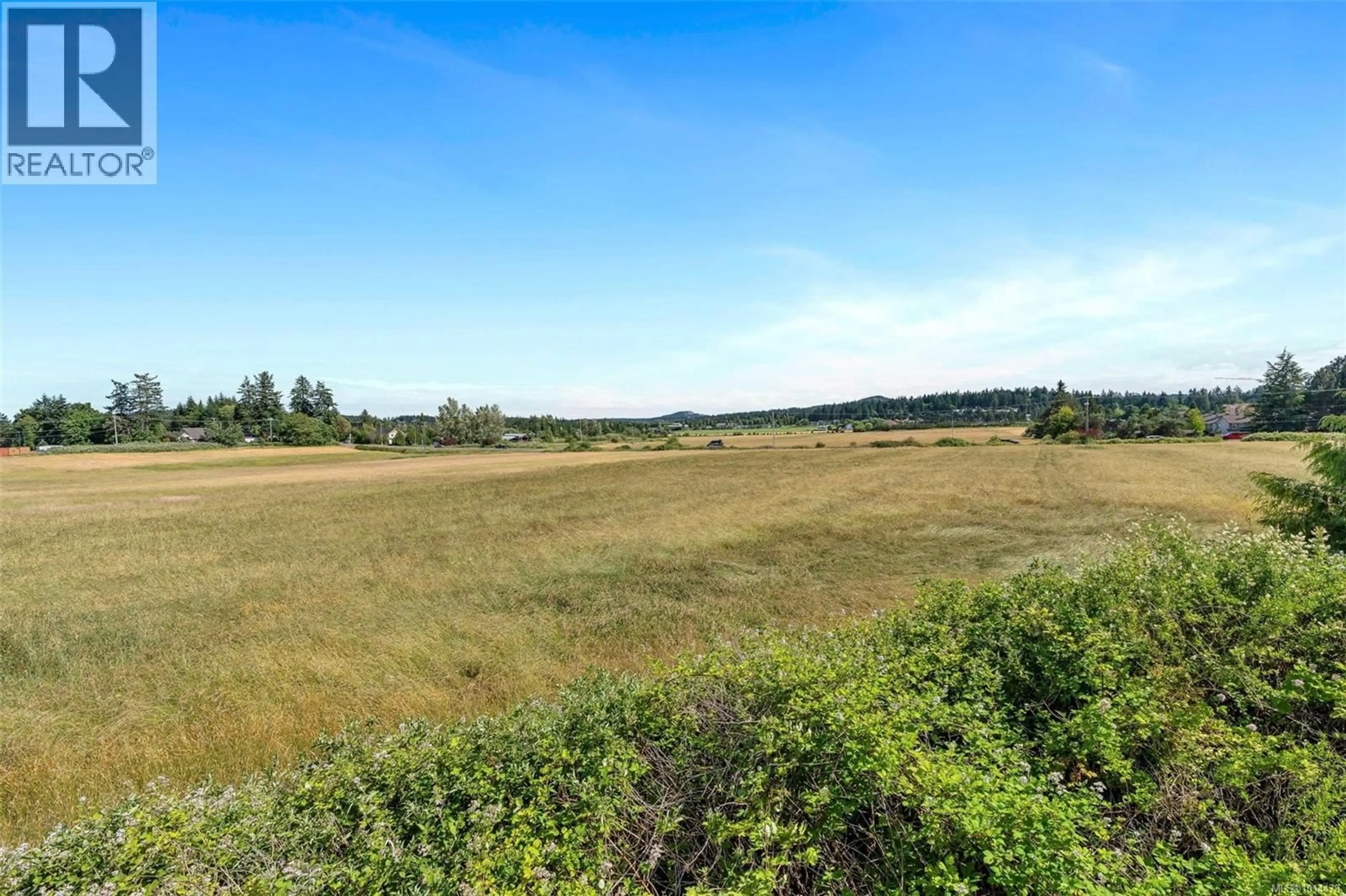 A pic from outside/outdoor area/front of a property/back of a property/a pic from drone, water/lake/river/ocean view for 10 - 7847 EAST SAANICH ROAD, Central Saanich British Columbia V8M2B4