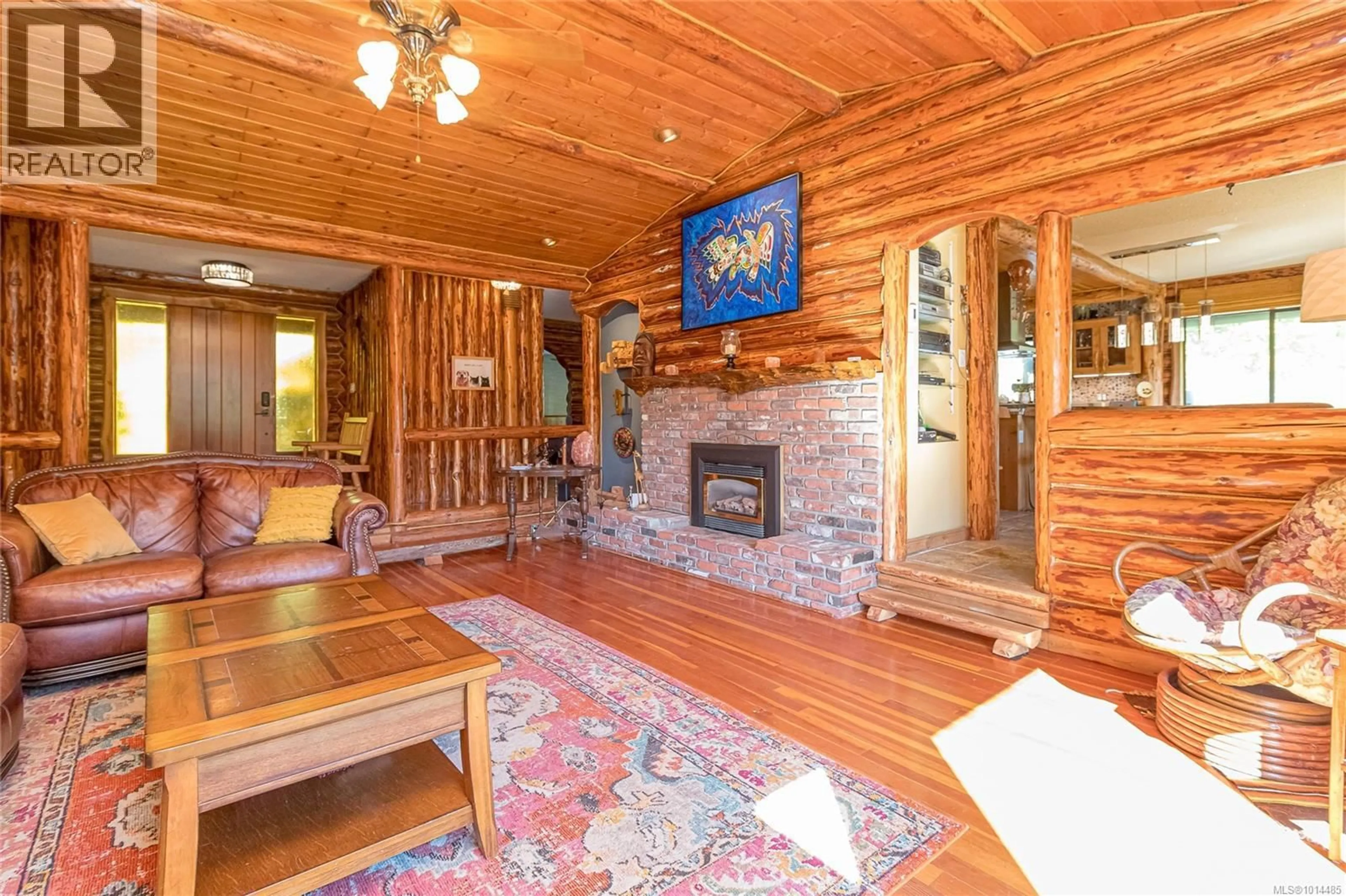 Indoor foyer for 6353 LANE ROAD, Duncan British Columbia V9L5Y9