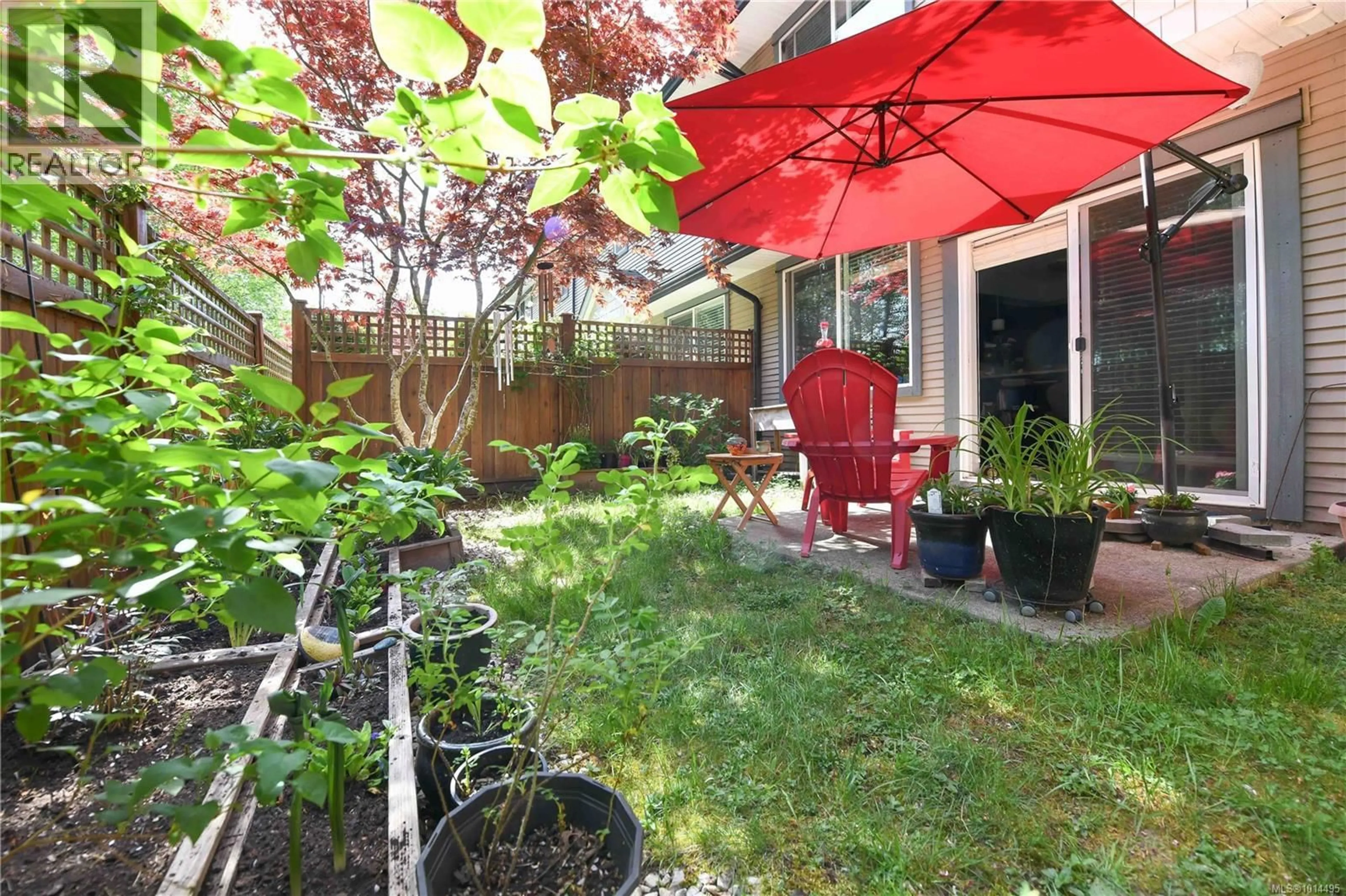 Patio, street for 28 - 2112 CUMBERLAND ROAD, Courtenay British Columbia V9N2E9