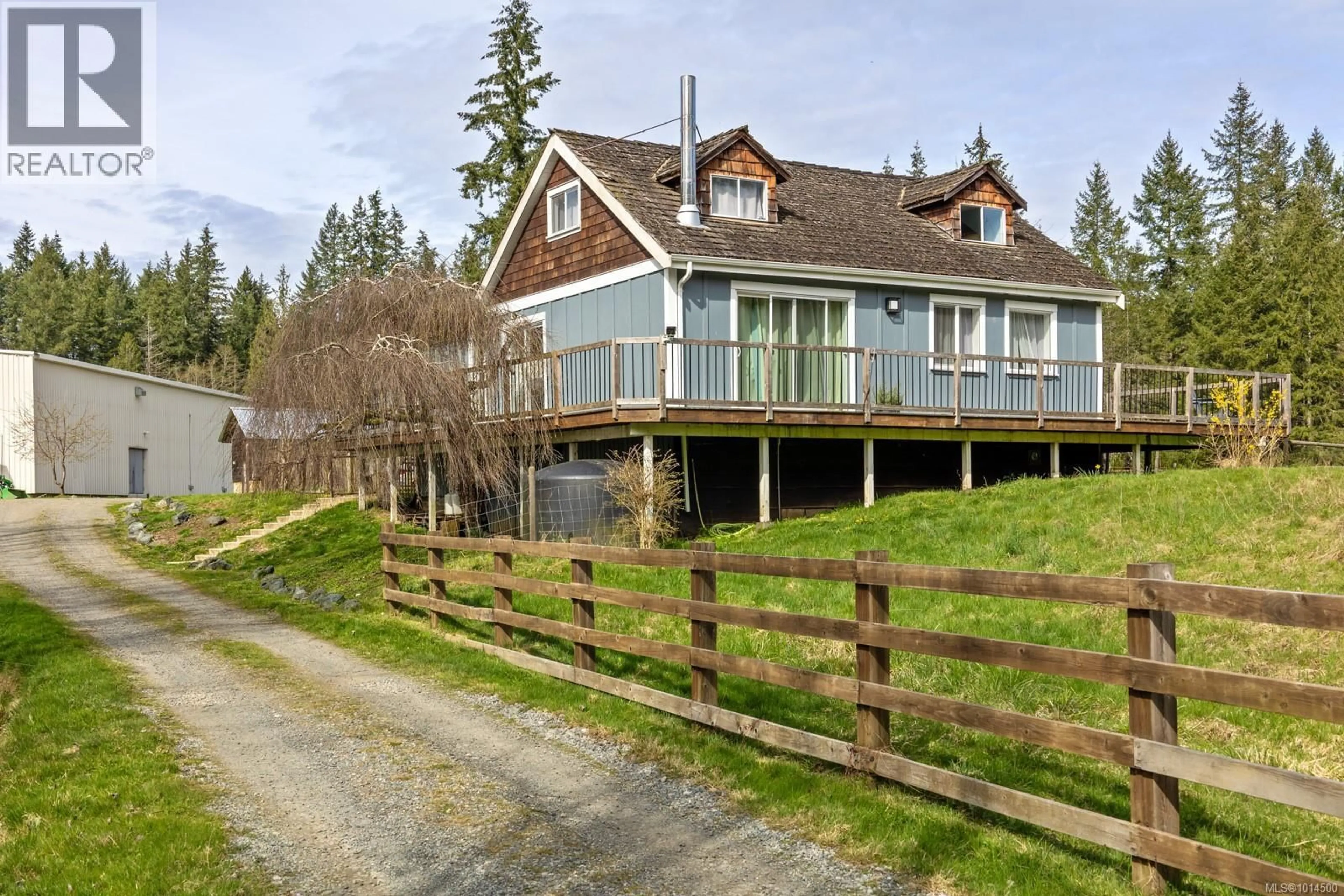 A pic from outside/outdoor area/front of a property/back of a property/a pic from drone, mountain view for 2601 GRAFTON AVENUE, Coombs British Columbia V9K1Y1