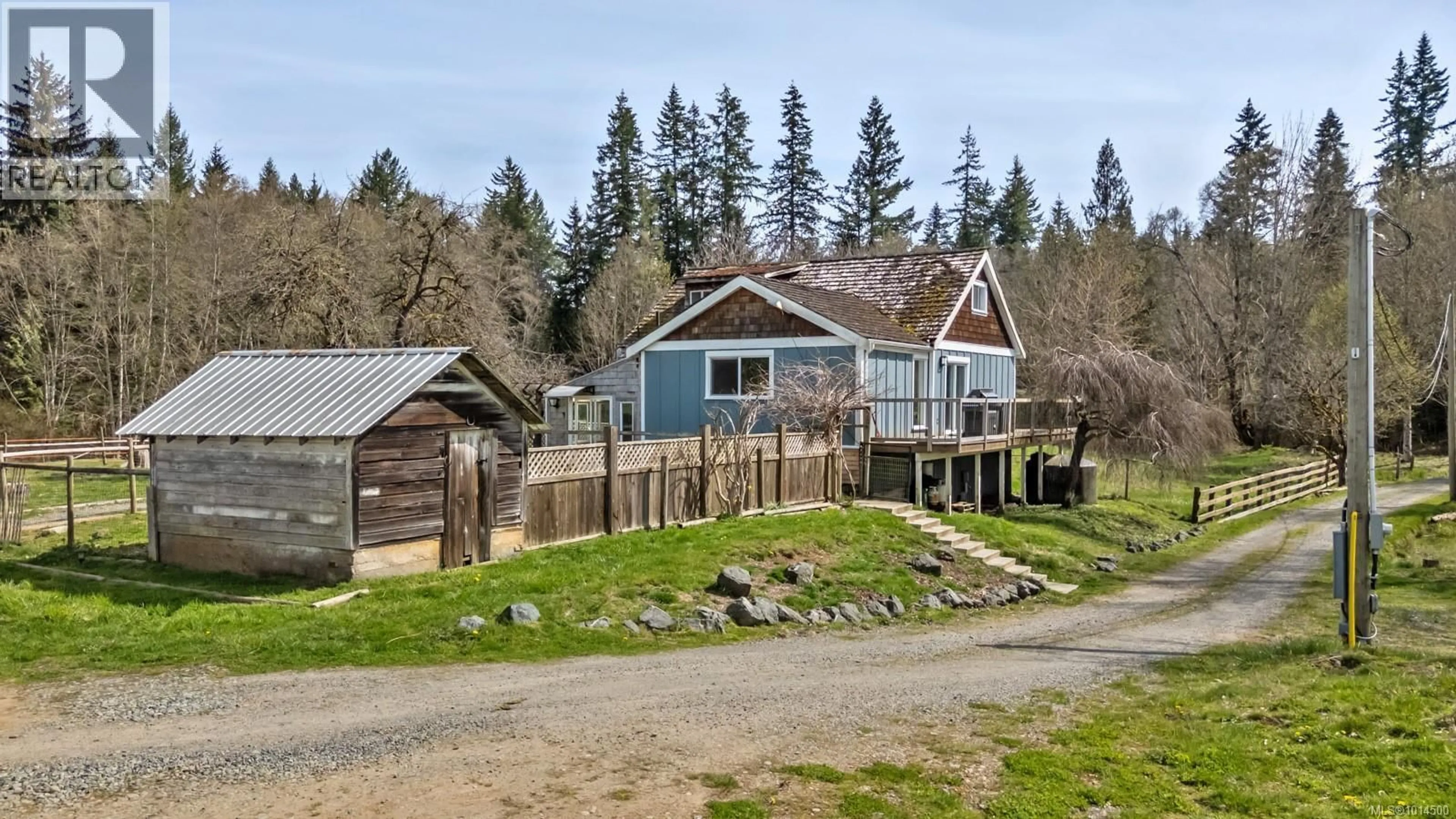 A pic from outside/outdoor area/front of a property/back of a property/a pic from drone, street for 2601 GRAFTON AVENUE, Coombs British Columbia V9K1Y1