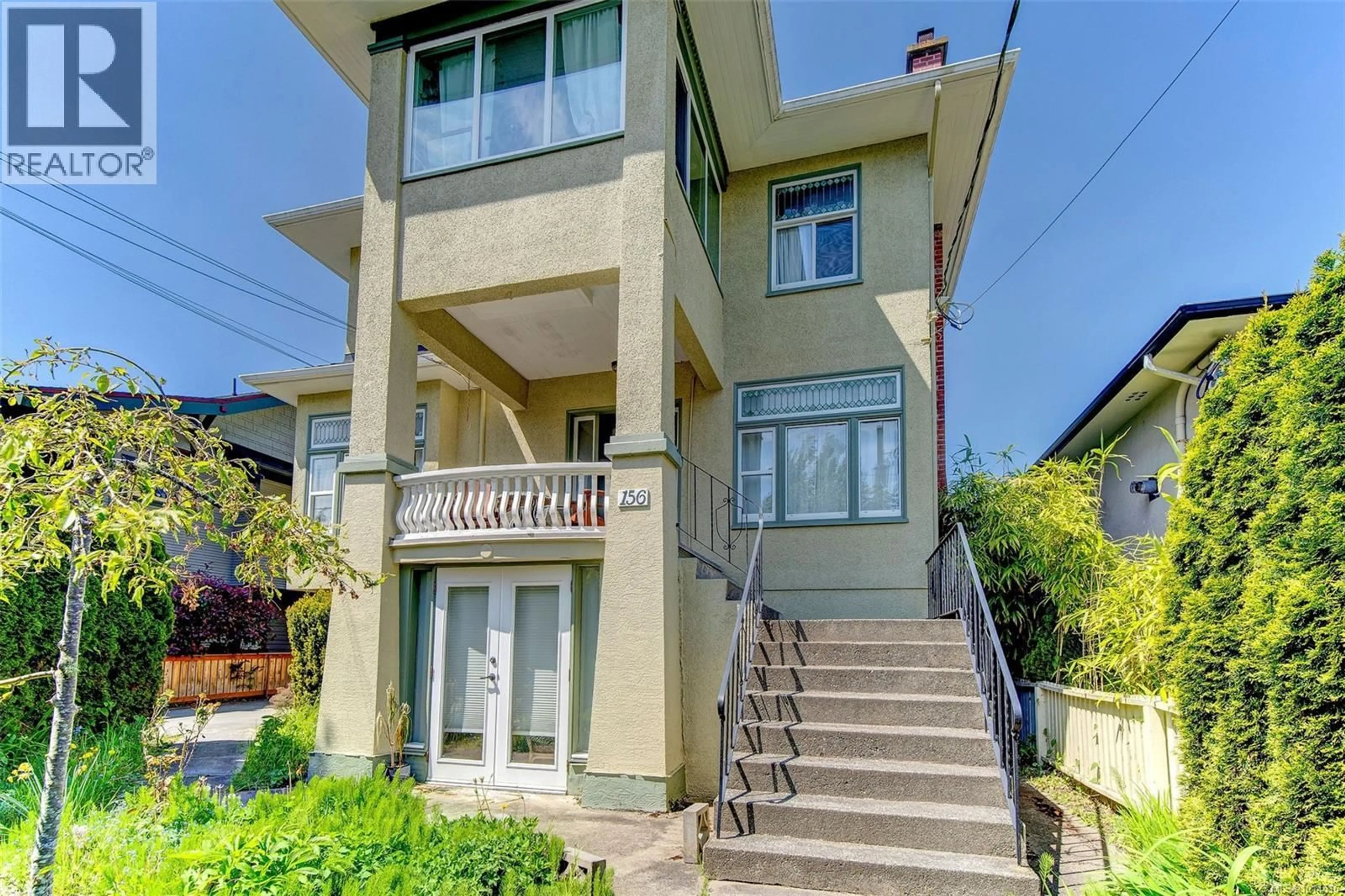 Stairs for 156 JOSEPH STREET, Victoria British Columbia V8S3H5