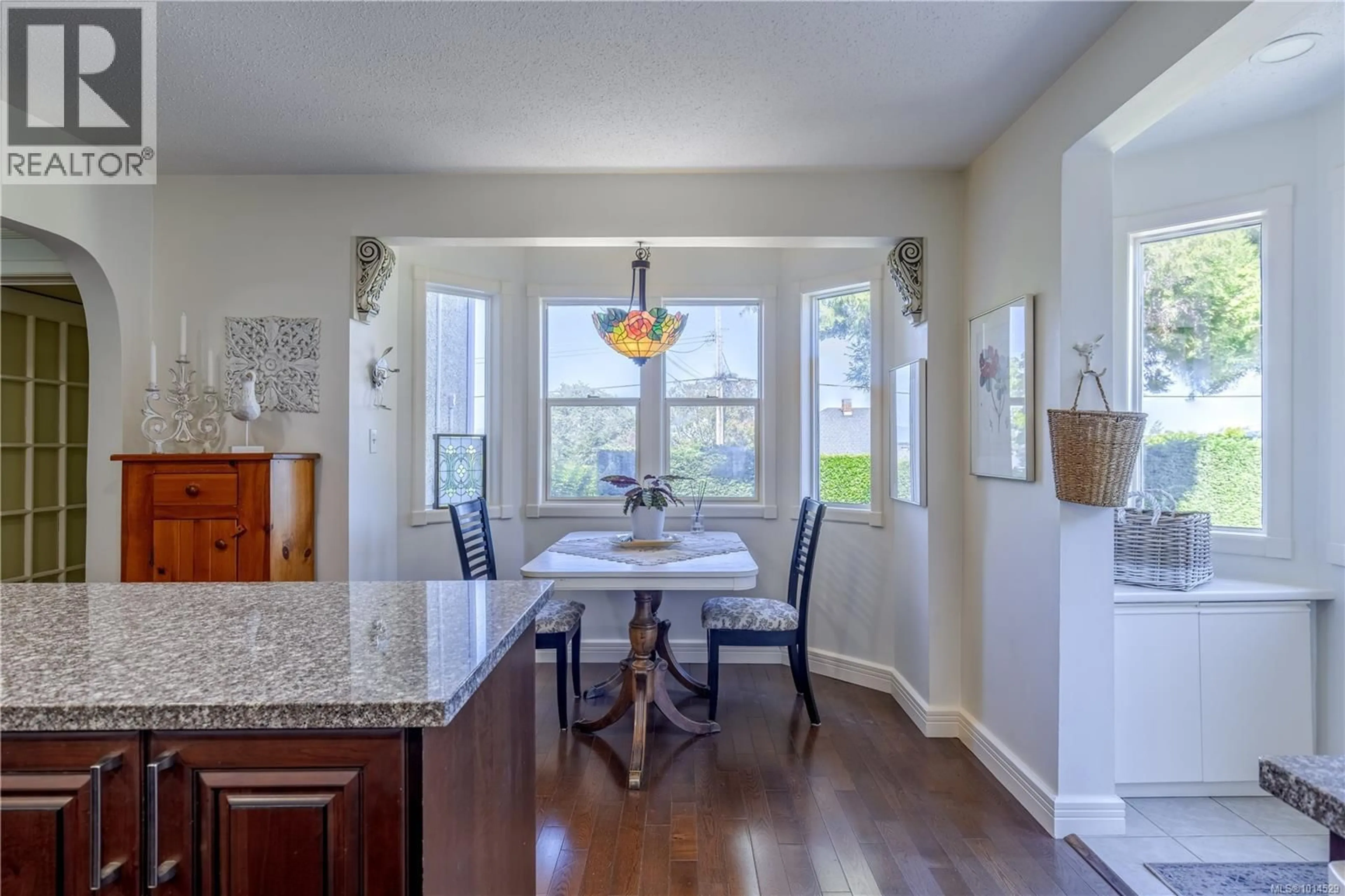 Dining room, ceramic/tile floor for 377 MILTON STREET, Nanaimo British Columbia V9R2K8