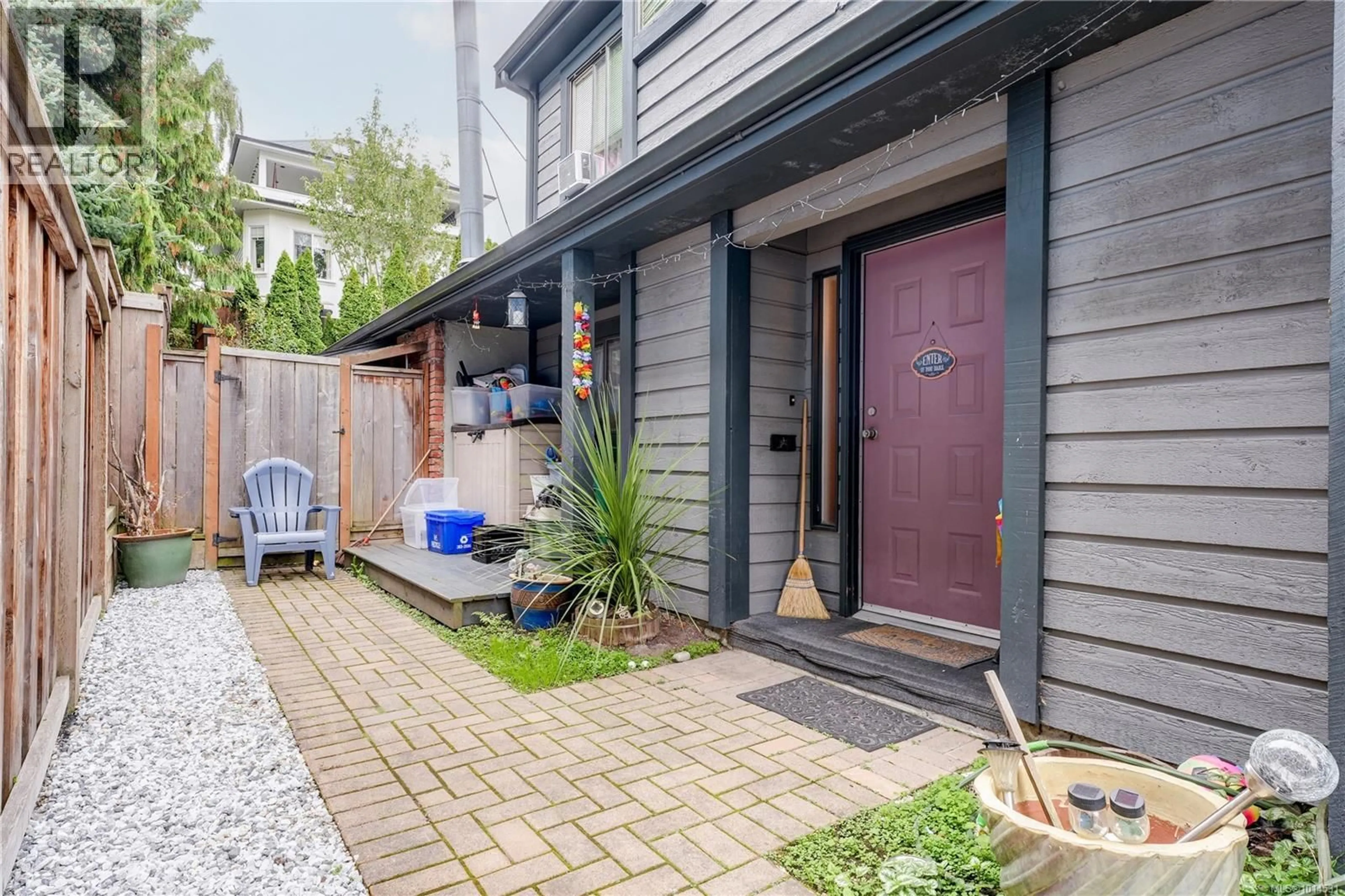 Unknown for 111 MICHIGAN STREET, Victoria British Columbia V8V1R2