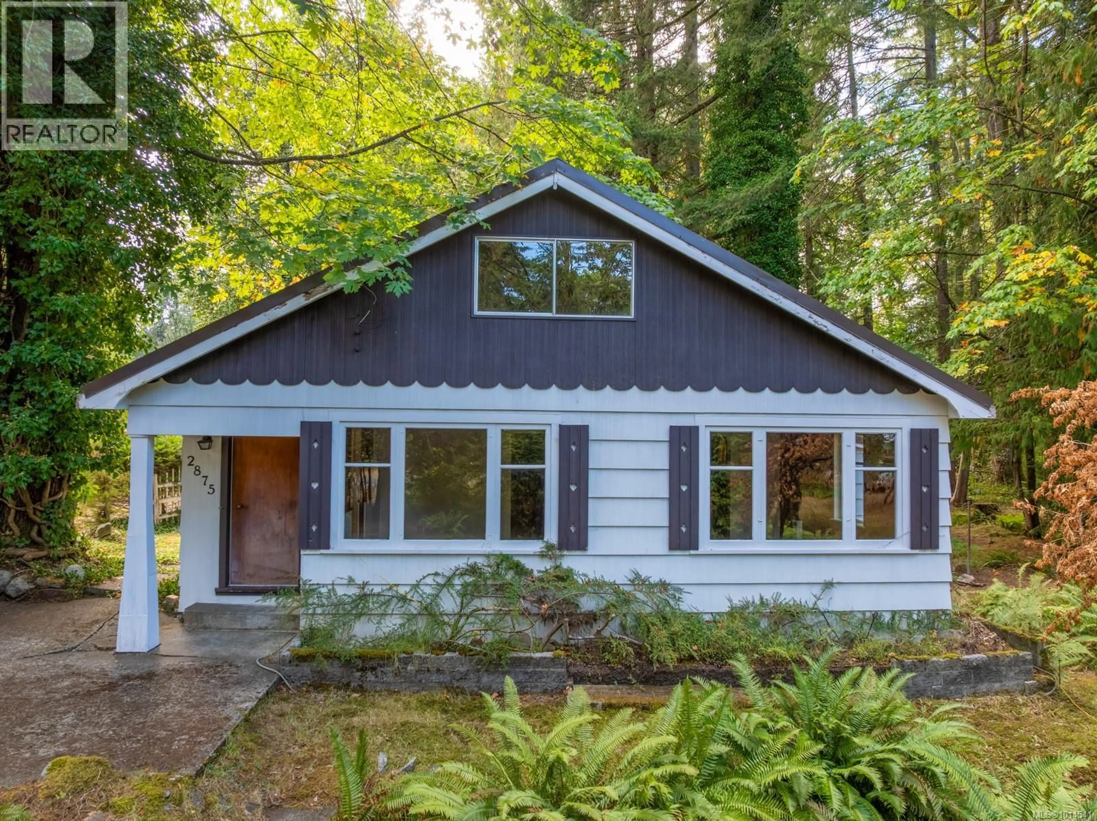 Home with vinyl exterior material, street for 2875 CUMBERLAND ROAD, Courtenay British Columbia V9N9P1