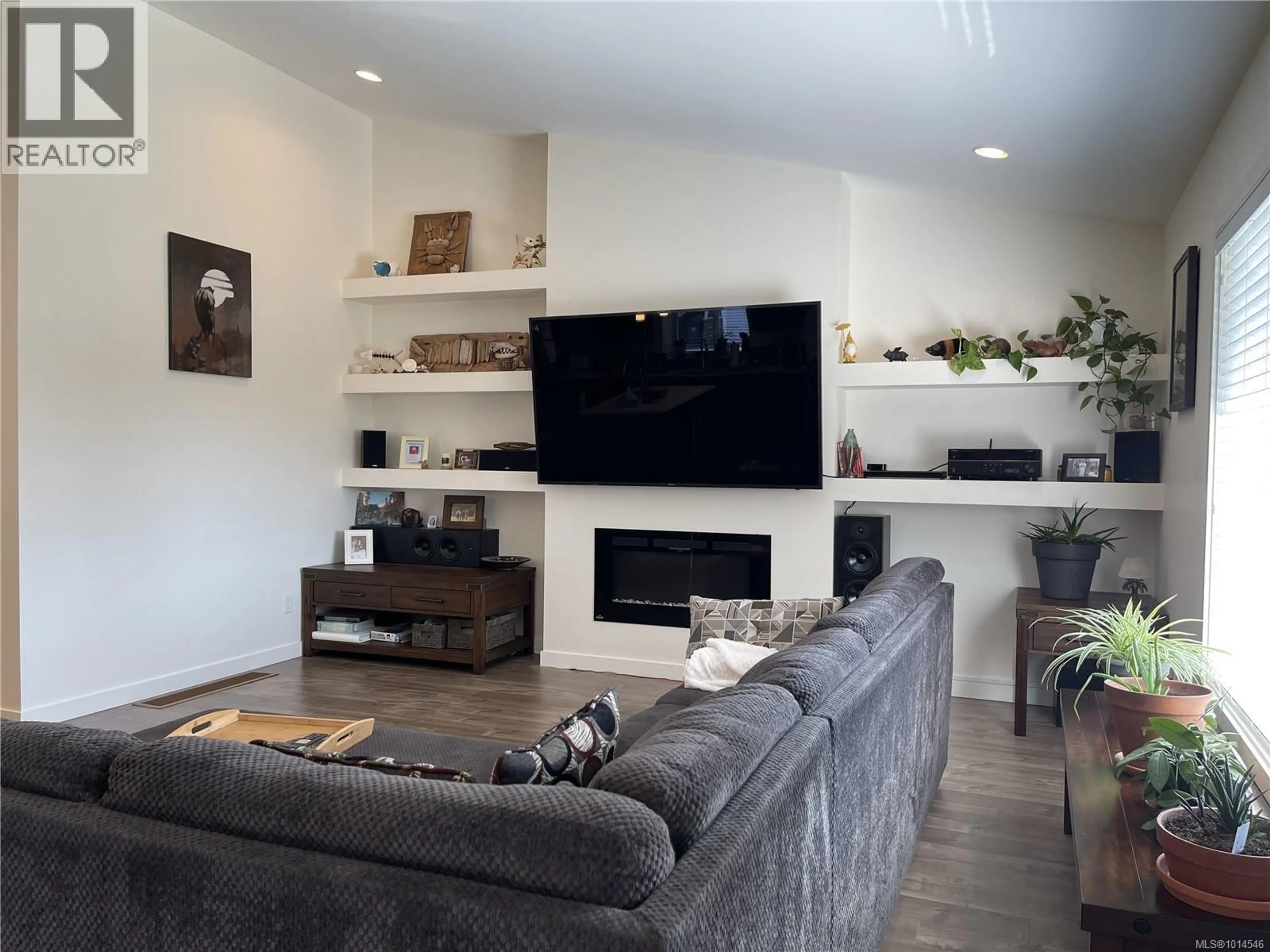 Living room with furniture, unknown for 22 - 5450 TOMSWOOD ROAD, Port Alberni British Columbia V9Y0B4
