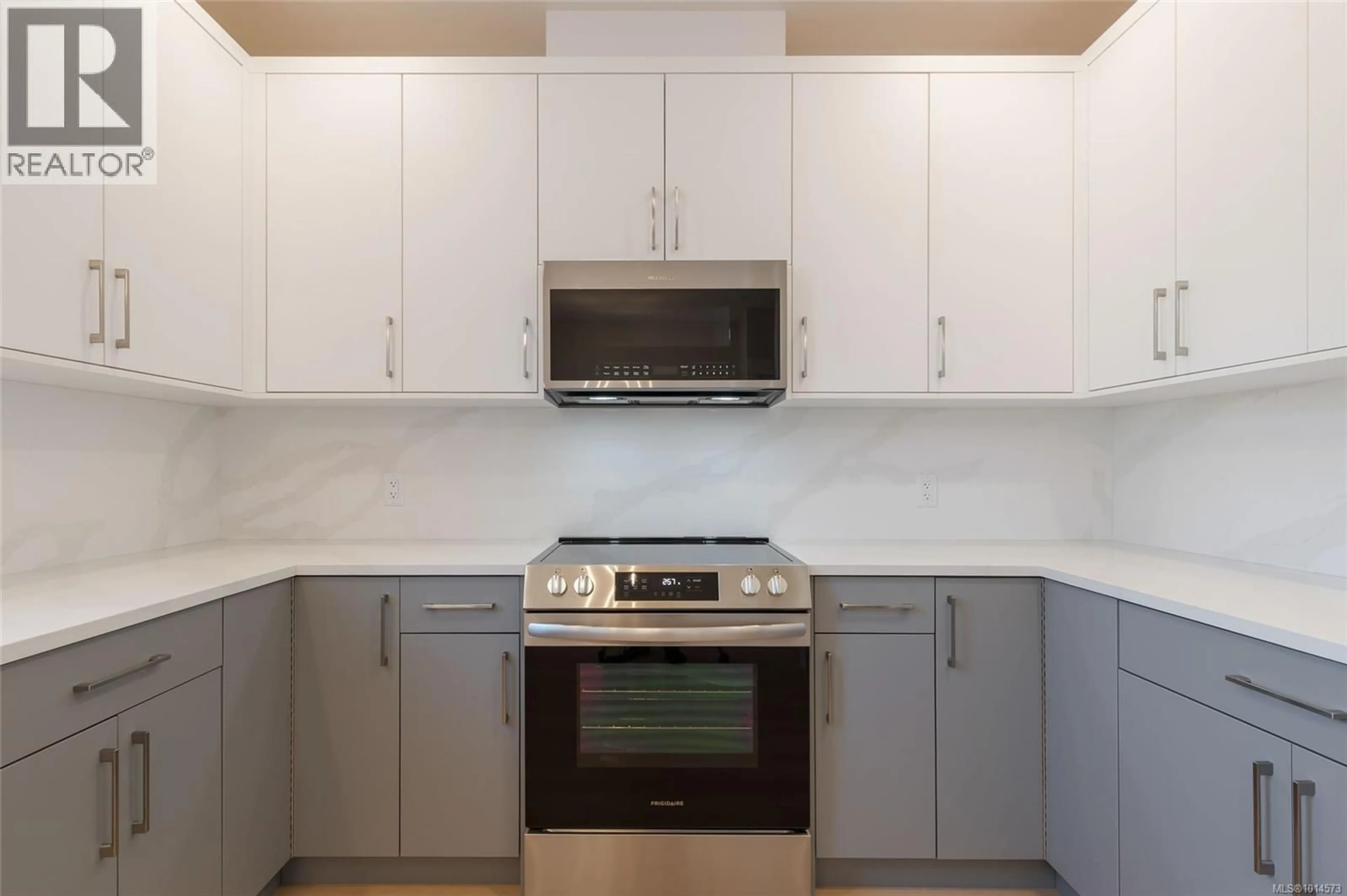 Standard kitchen, unknown for 764 TOWNSITE ROAD, Nanaimo British Columbia V9S1L5