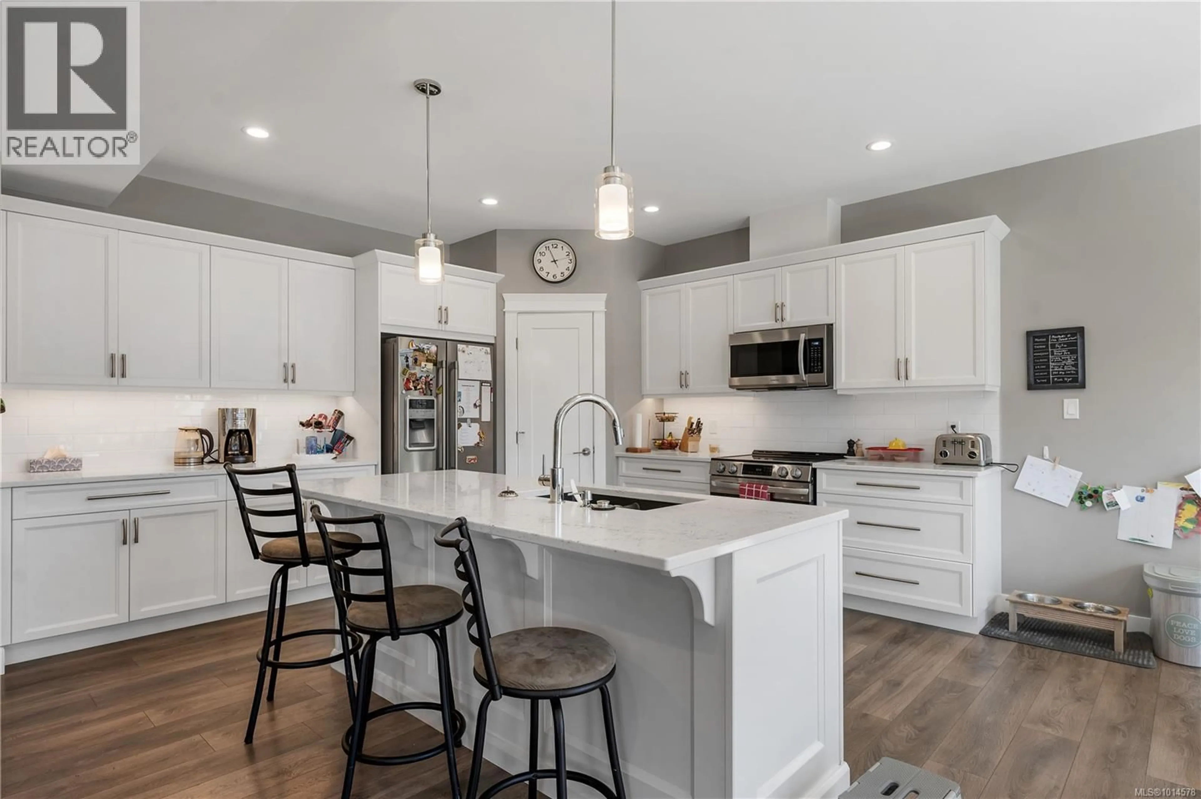 Open concept kitchen, unknown for 70 WESTHAVEN WAY, Campbell River British Columbia V9W0A1