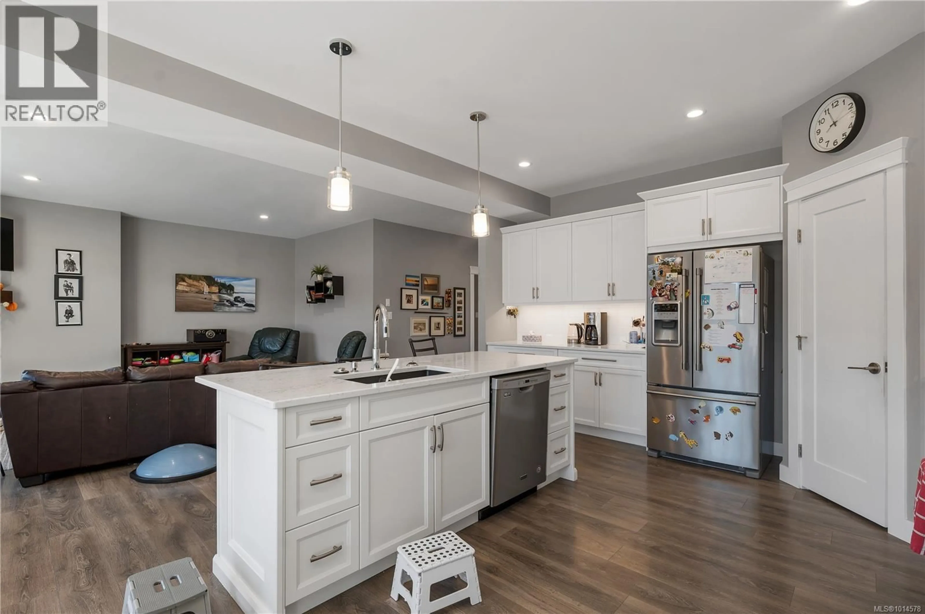 Open concept kitchen, unknown for 70 WESTHAVEN WAY, Campbell River British Columbia V9W0A1