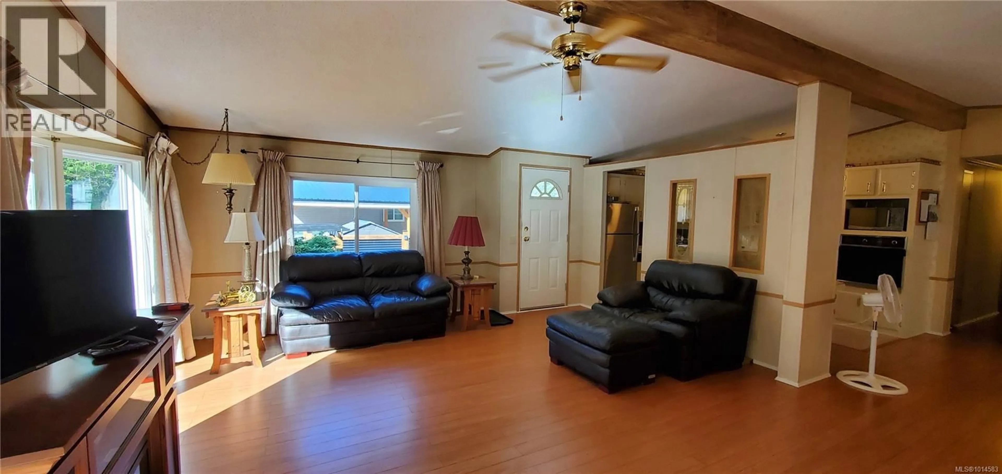 Living room with furniture, unknown for 608 WHITE RIDGE DRIVE, Gold River British Columbia V0P1G0