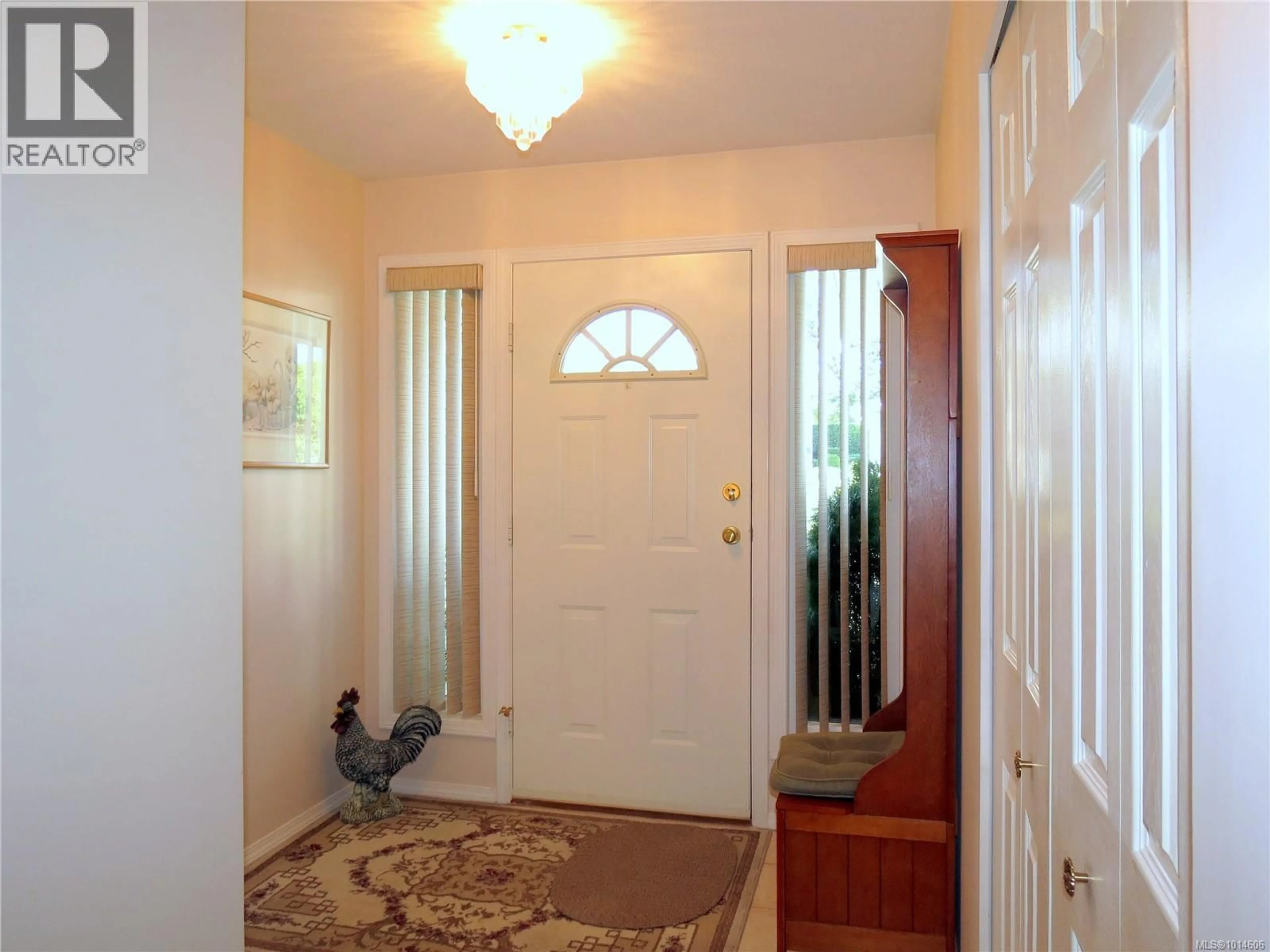 Indoor entryway for 162 BOWLSBY STREET, Nanaimo British Columbia V9R5K1