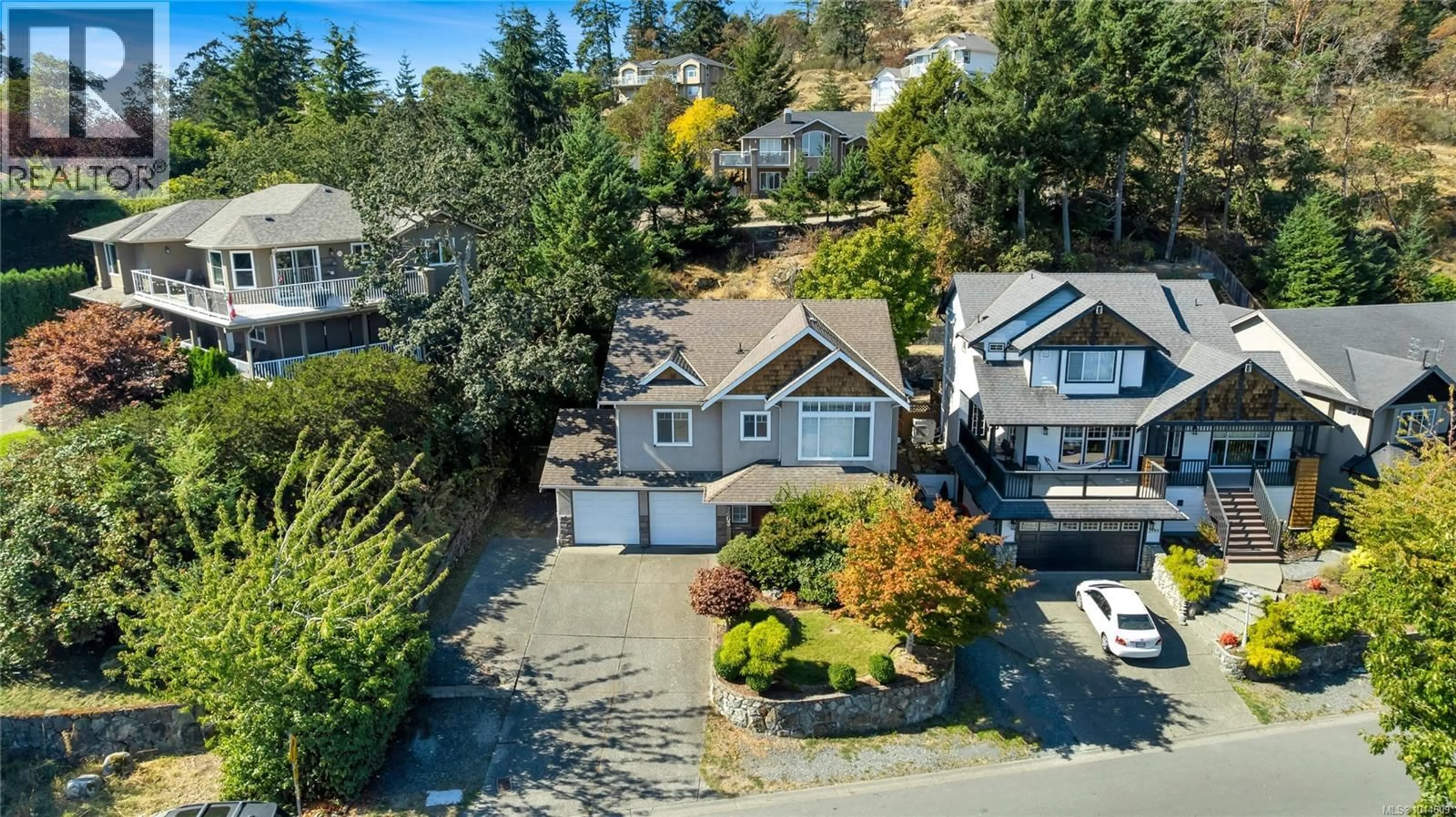 A pic from outside/outdoor area/front of a property/back of a property/a pic from drone, street for 2603 CRYSTALVIEW DRIVE, Langford British Columbia V9B6M8