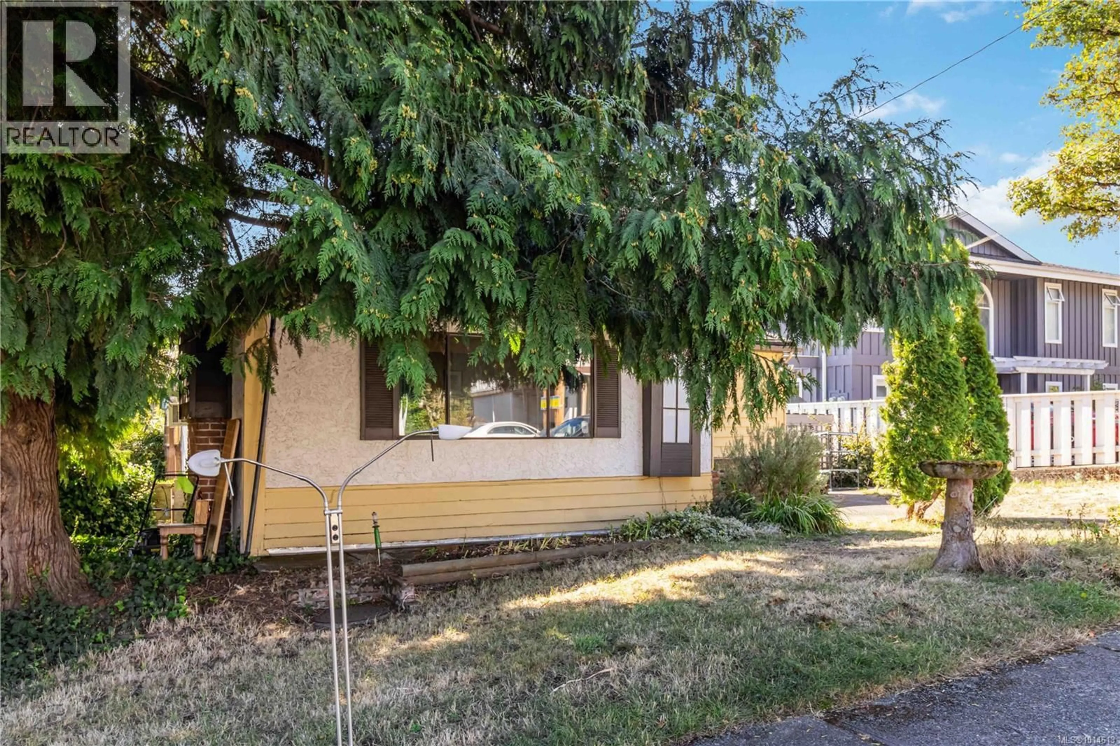 Unknown for 1415 LANG STREET, Victoria British Columbia V8T2S6