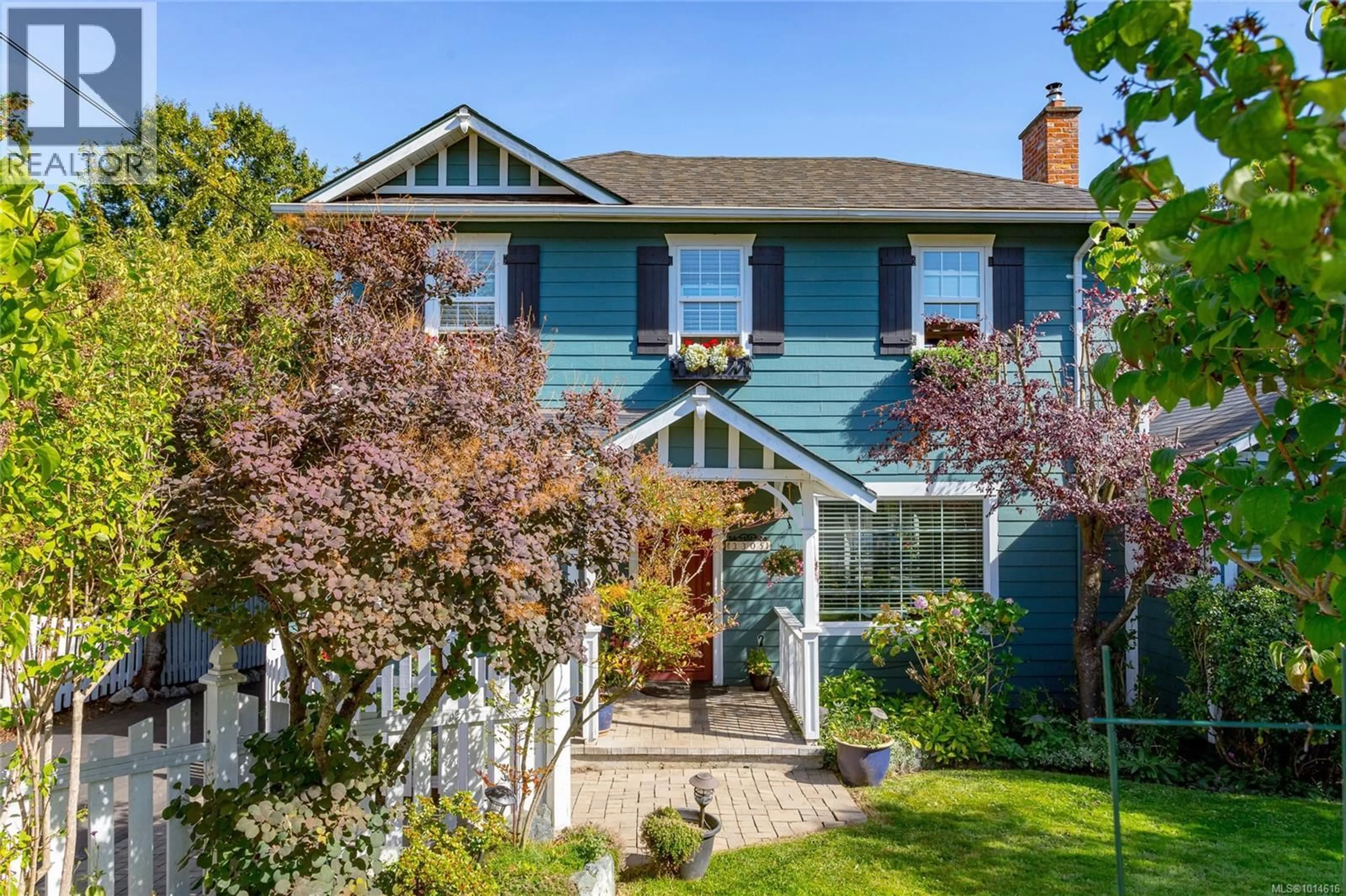 Home with brick exterior material, street for 3305 WORDSWORTH STREET, Victoria British Columbia V8P4B9
