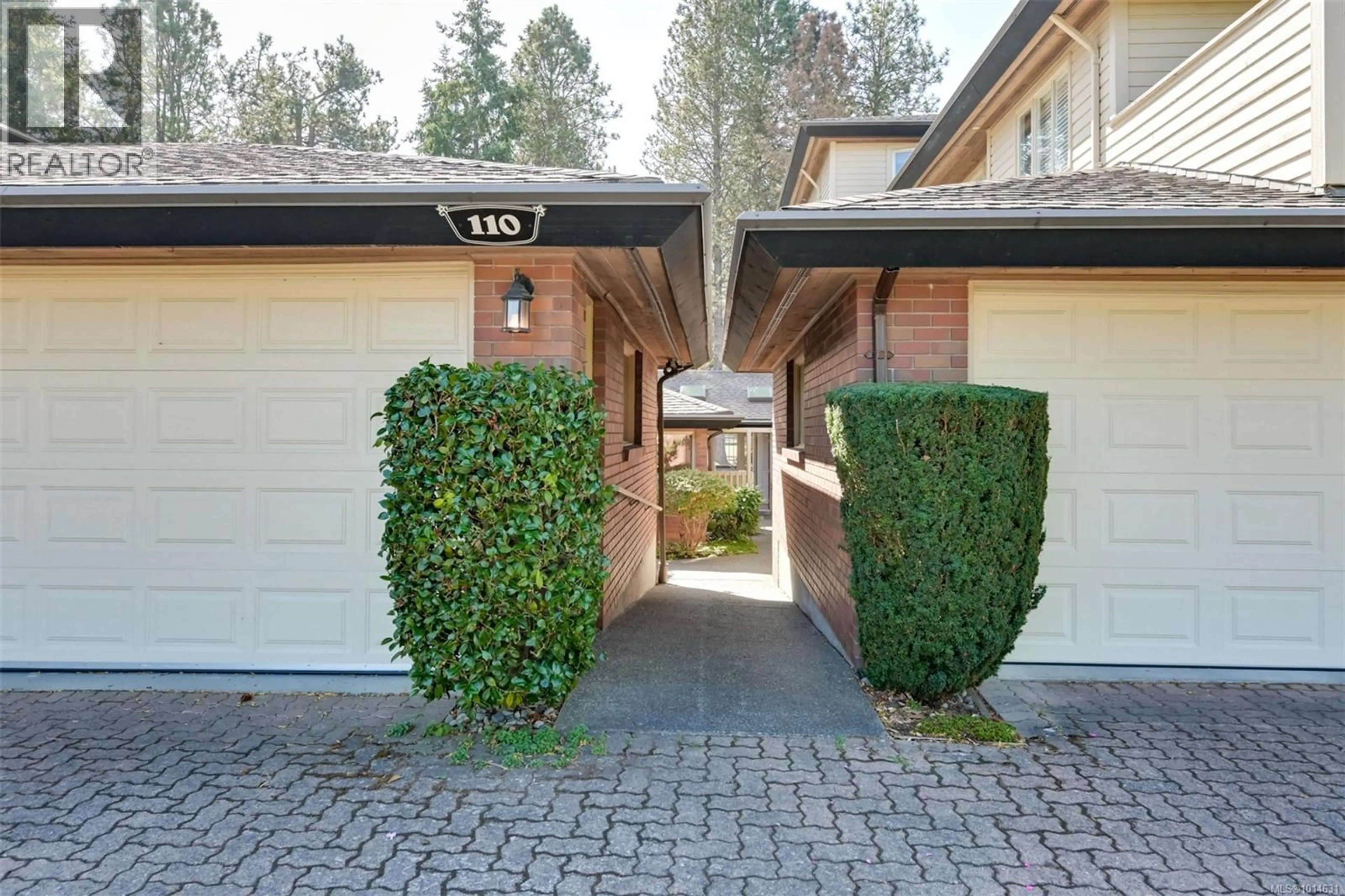 Unknown for 110 - 2345 CEDAR HILL CROSS ROAD, Oak Bay British Columbia V8P3M8