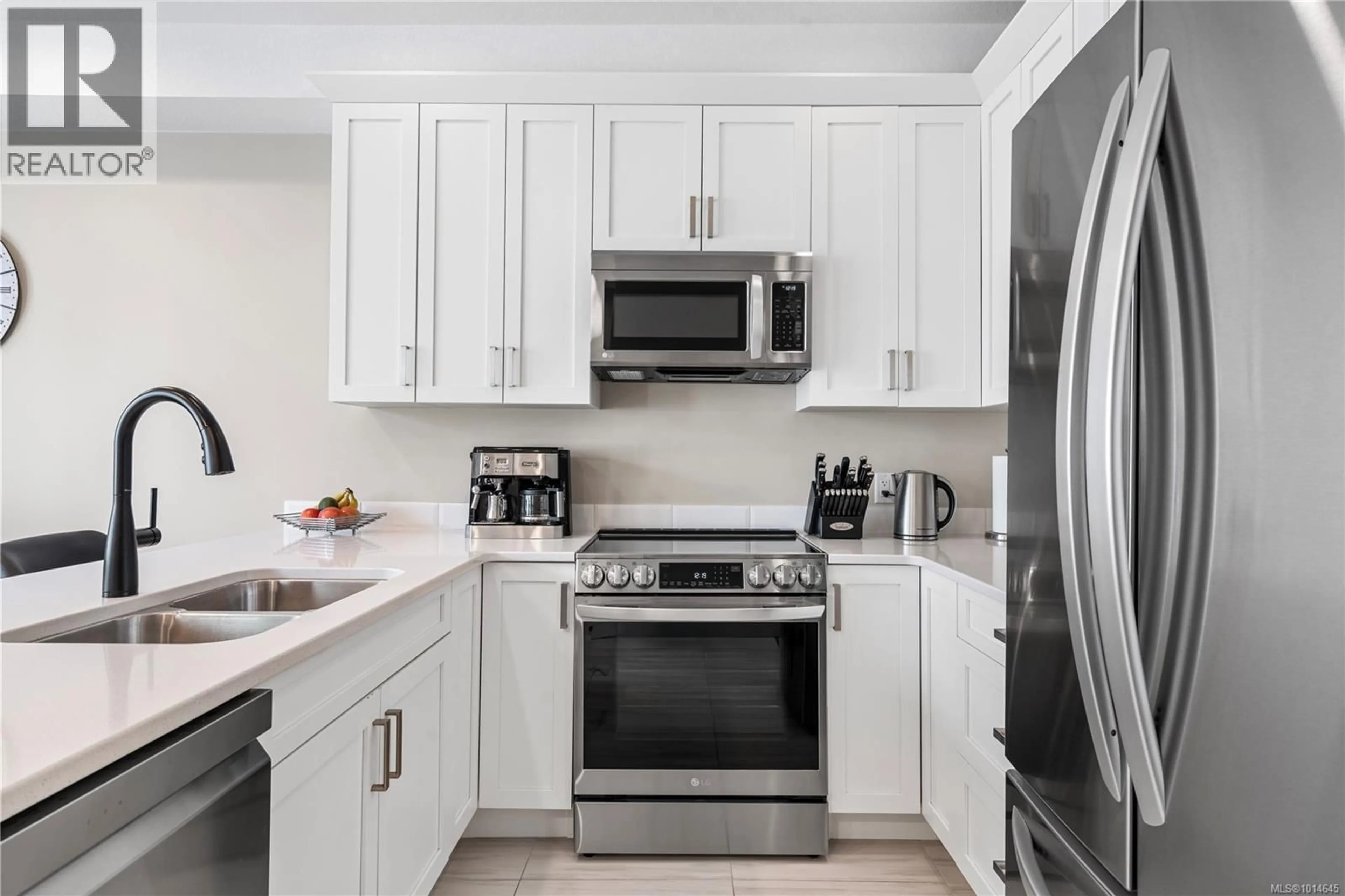 Standard kitchen, ceramic/tile floor for 132 - 6057 DOUMONT ROAD, Nanaimo British Columbia V9T0G3