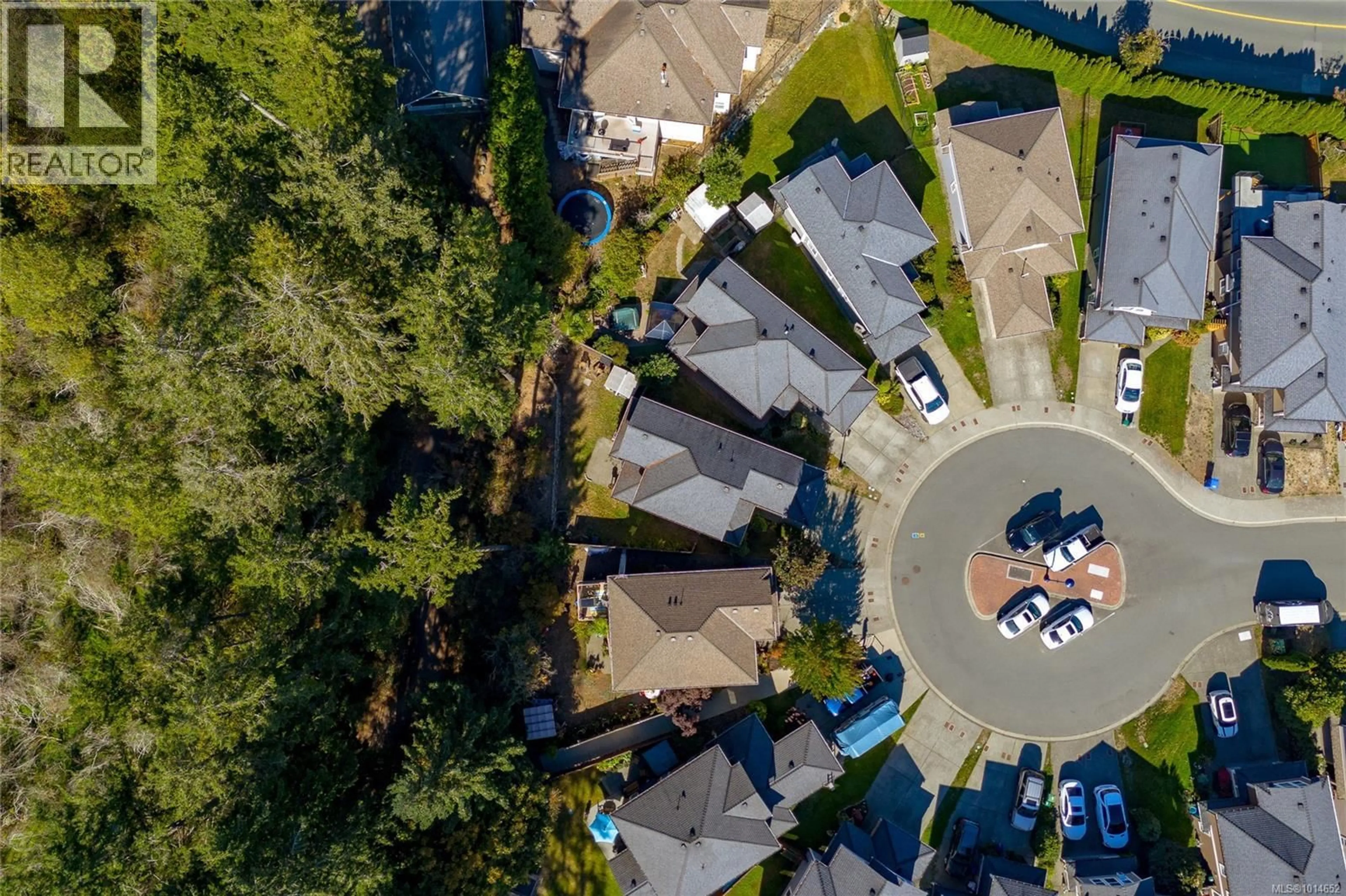 A pic from outside/outdoor area/front of a property/back of a property/a pic from drone, street for 848 GANNET COURT, Langford British Columbia V9B6V6