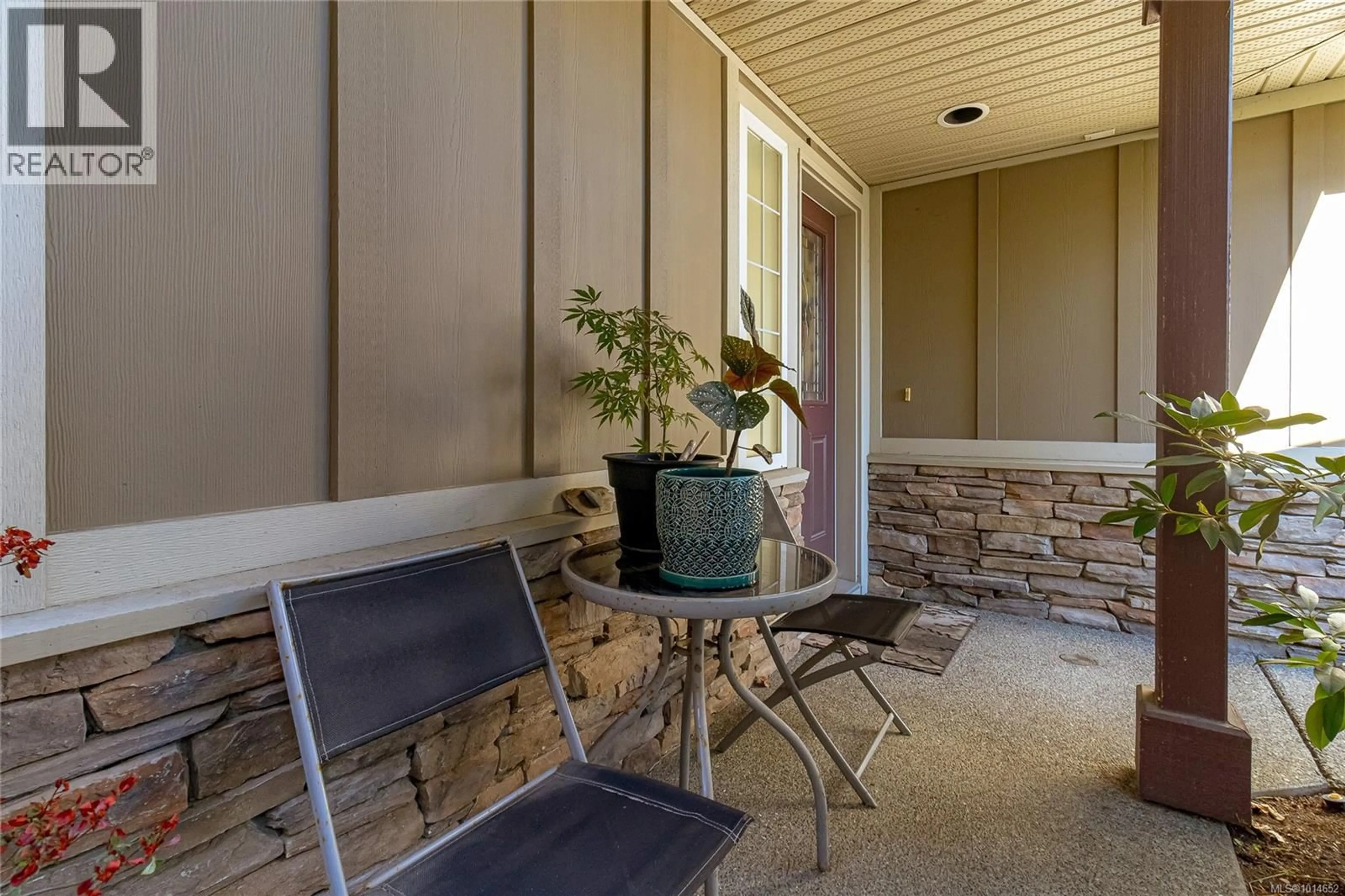 Patio, street for 848 GANNET COURT, Langford British Columbia V9B6V6