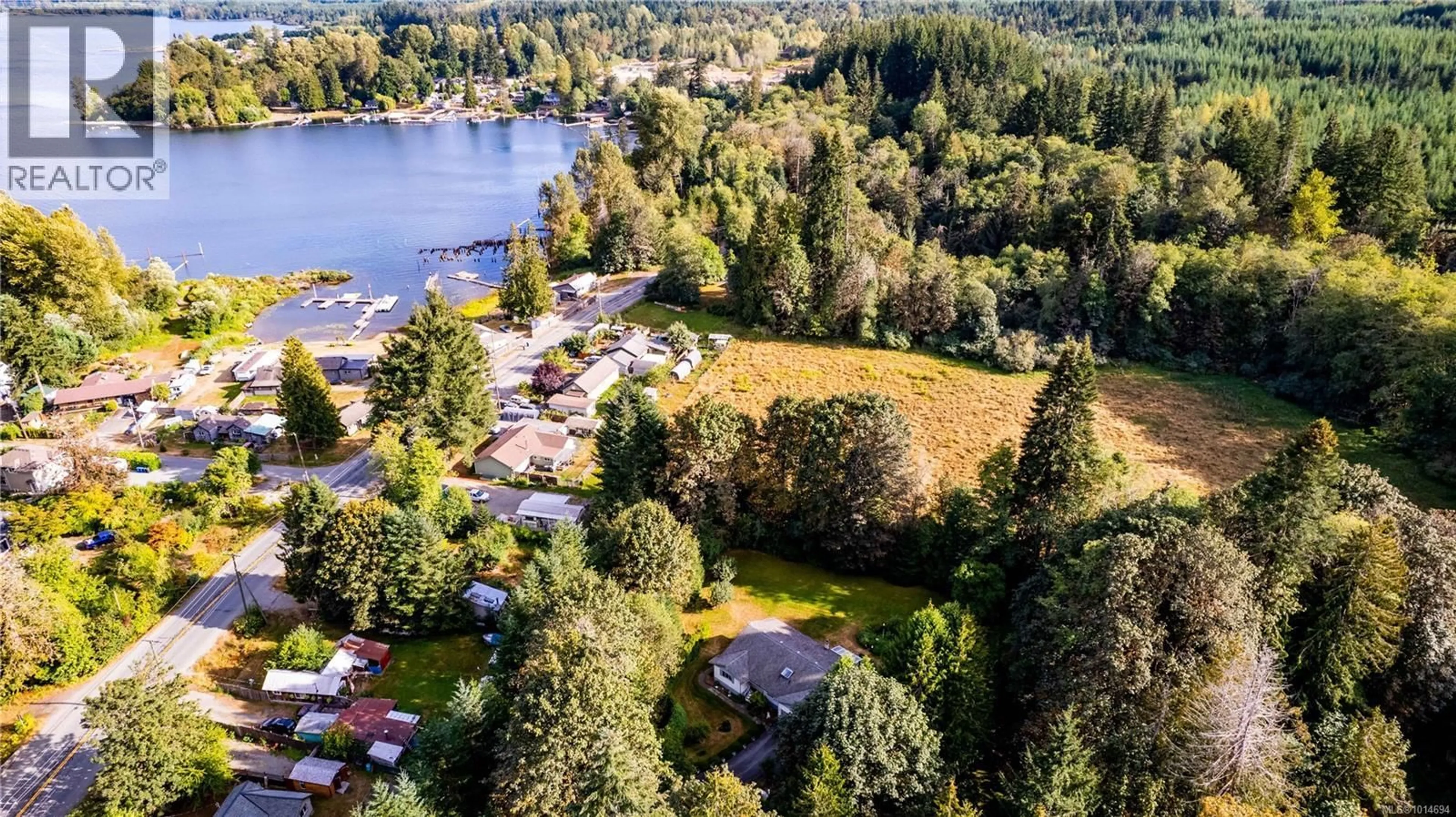 A pic from outside/outdoor area/front of a property/back of a property/a pic from drone, water/lake/river/ocean view for 10258 SUTTON ROAD, Honeymoon Bay British Columbia V0R1Y0