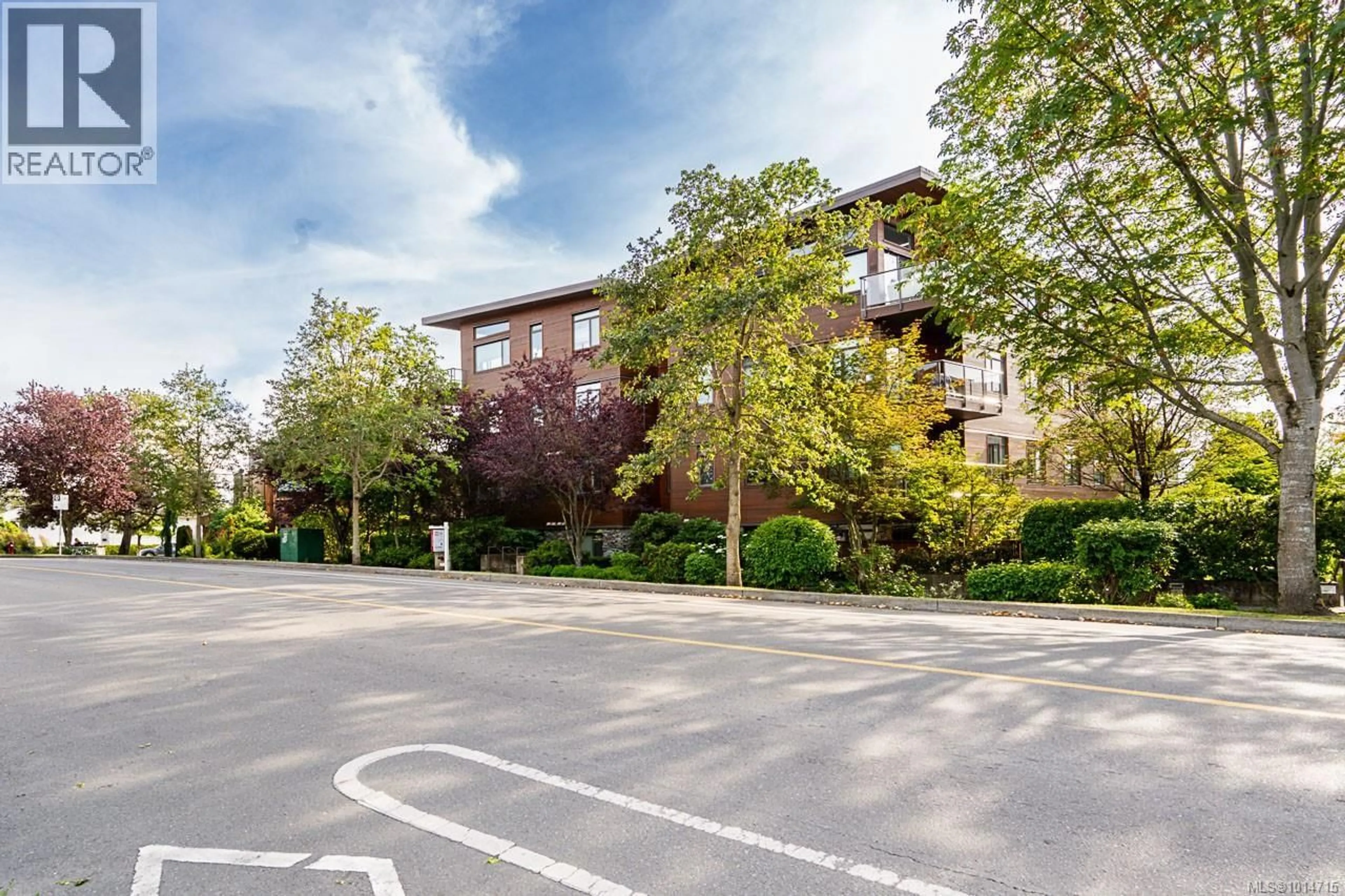 Unknown for 201 - 3610 RICHMOND ROAD, Saanich British Columbia V8P4R5