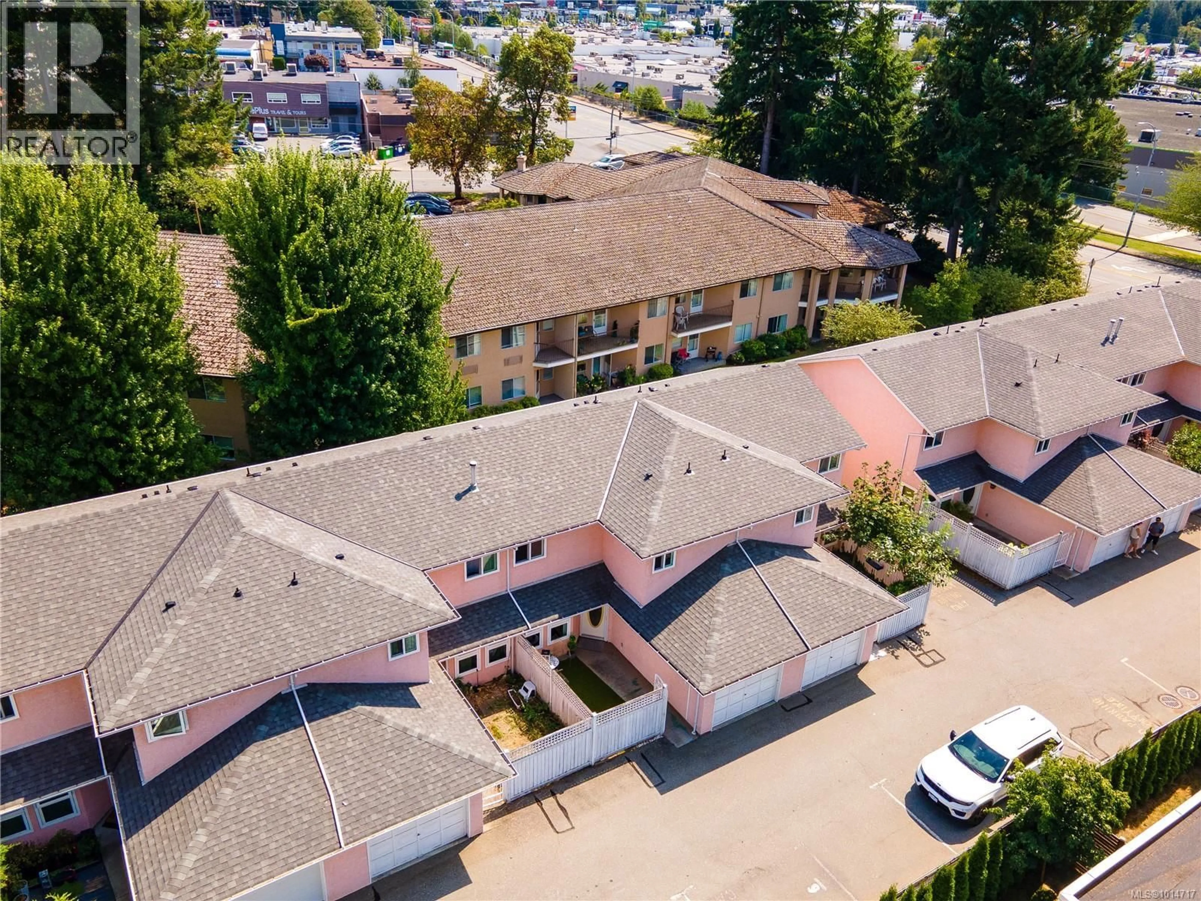 A pic from outside/outdoor area/front of a property/back of a property/a pic from drone, city buildings view from balcony for 6 - 3570 NORWELL DRIVE, Nanaimo British Columbia V9T1X6