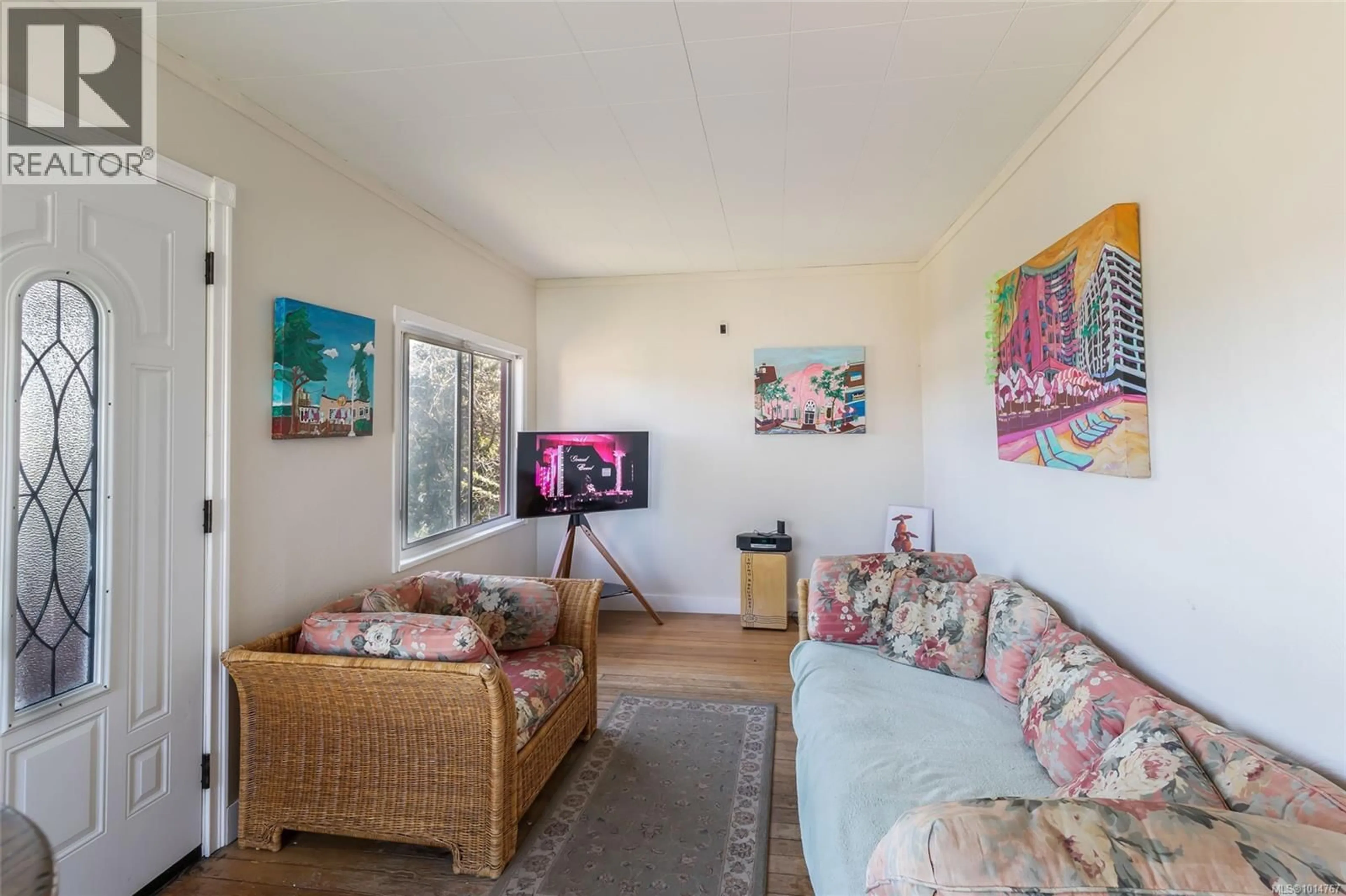 Living room with furniture, unknown for 1025 VANCOUVER AVENUE, Nanaimo British Columbia V9S4H1