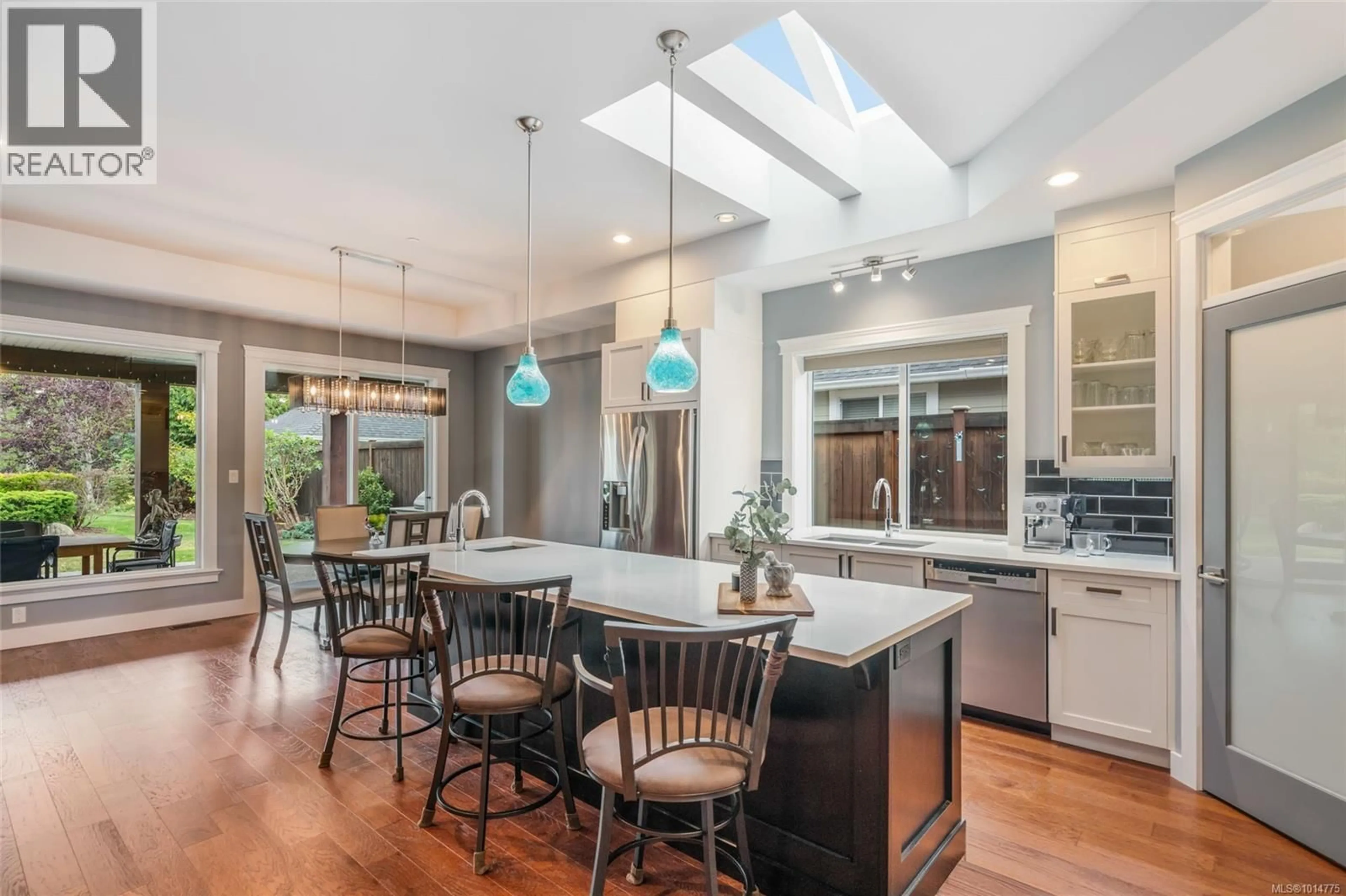 Open concept kitchen, unknown for 166 SKYLARK AVENUE, Parksville British Columbia V9P1M3