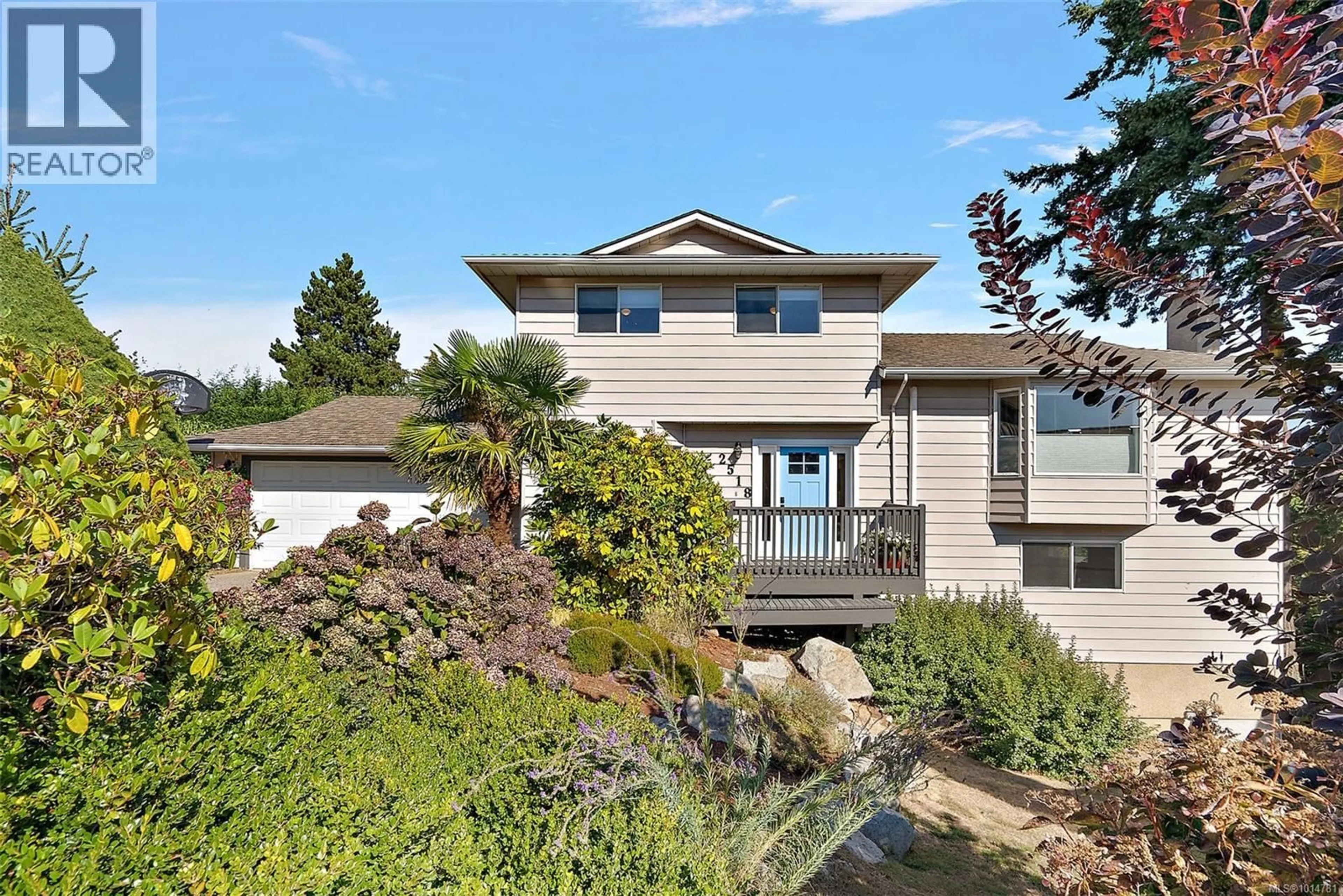 Home with vinyl exterior material, unknown for 2518 MONTE VISTA PLACE, Central Saanich British Columbia V8Z6Y3
