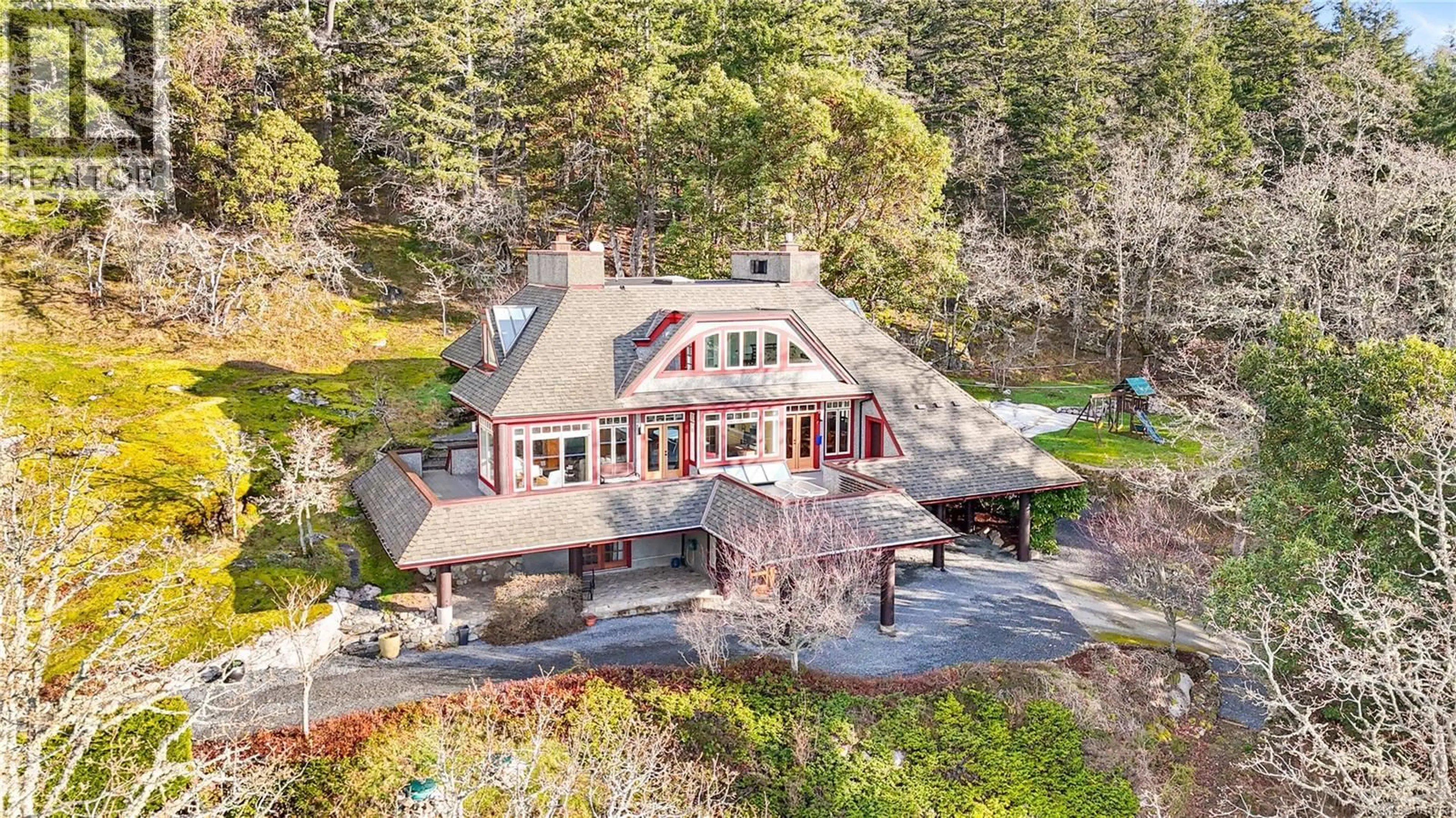 A pic from outside/outdoor area/front of a property/back of a property/a pic from drone, unknown for 8242 THOMSON PLACE, Central Saanich British Columbia V8M1S1