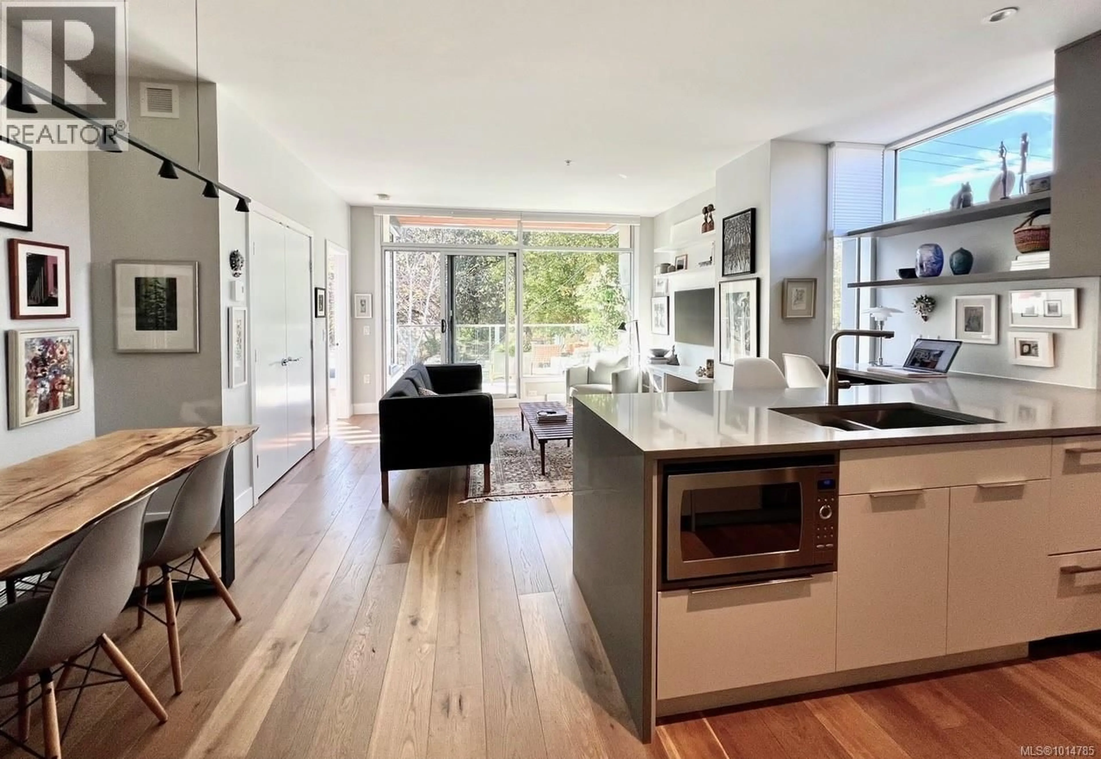 Contemporary kitchen, unknown for 206 - 986 HEYWOOD AVENUE, Victoria British Columbia V8V2Y6