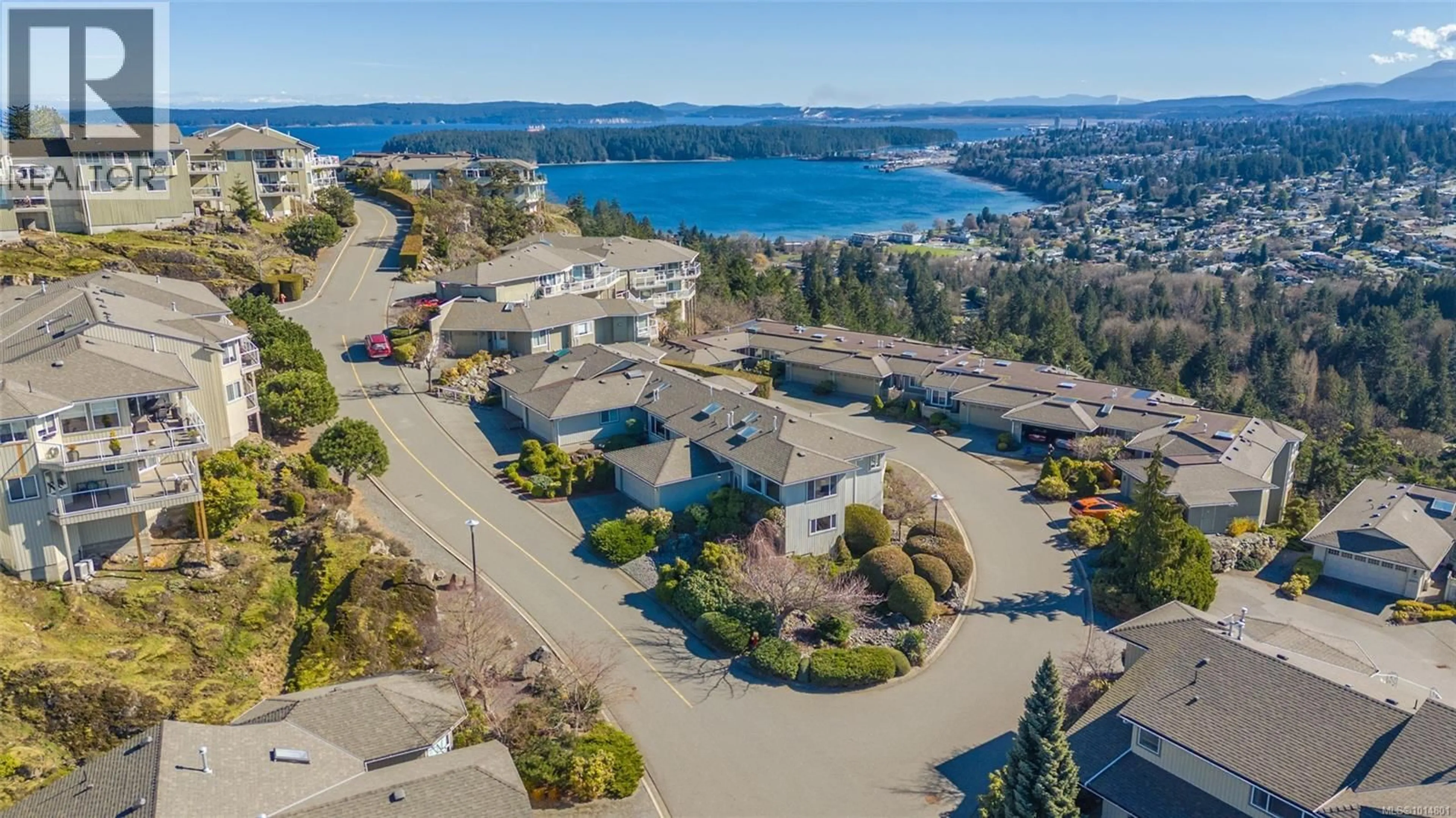 A pic from outside/outdoor area/front of a property/back of a property/a pic from drone, water/lake/river/ocean view for 3385 EDGEWOOD DRIVE, Nanaimo British Columbia V9T5V2