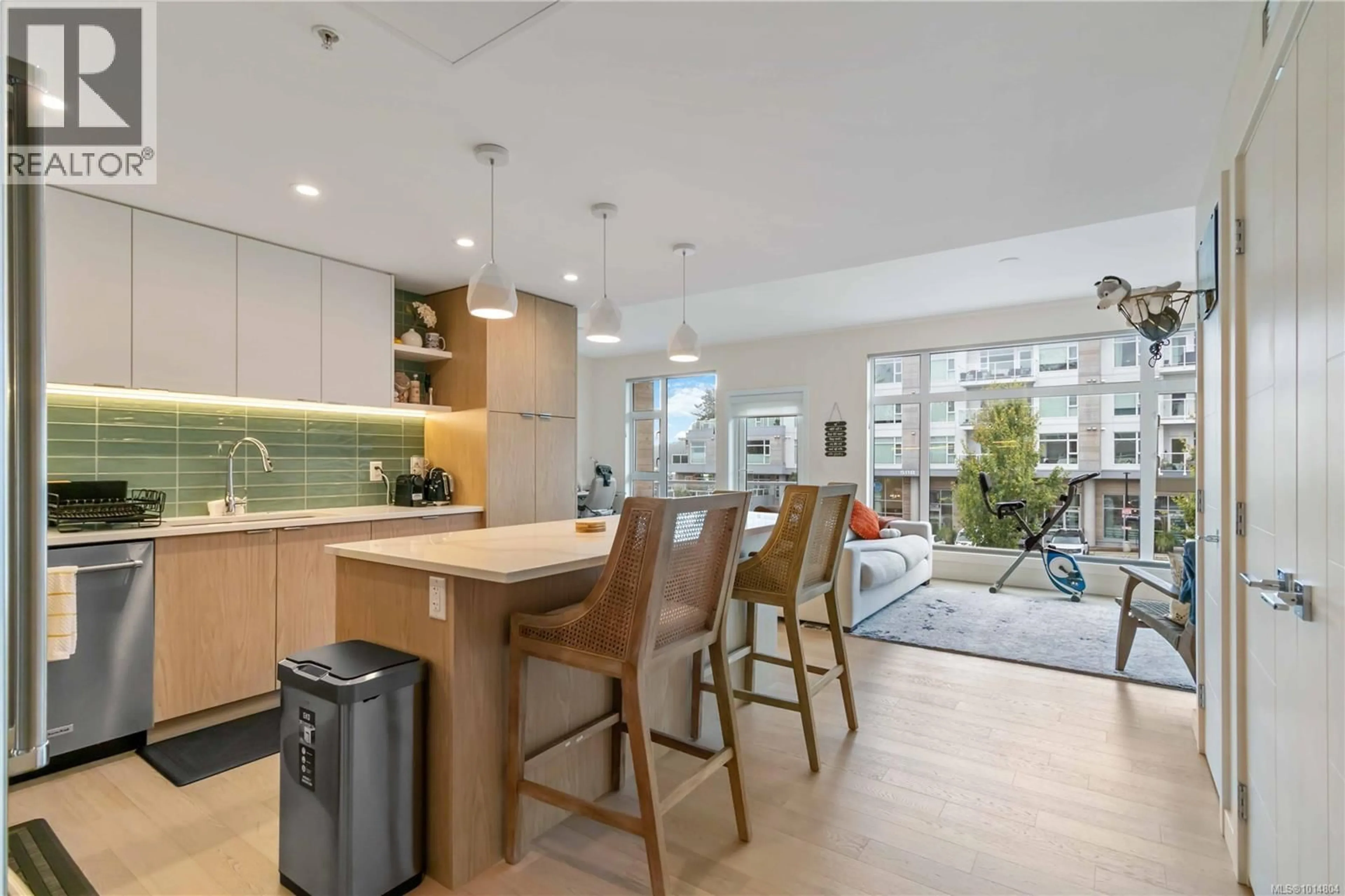 Open concept kitchen, unknown for 202 - 5122 CORDOVA BAY ROAD, Saanich British Columbia V8Y2K5