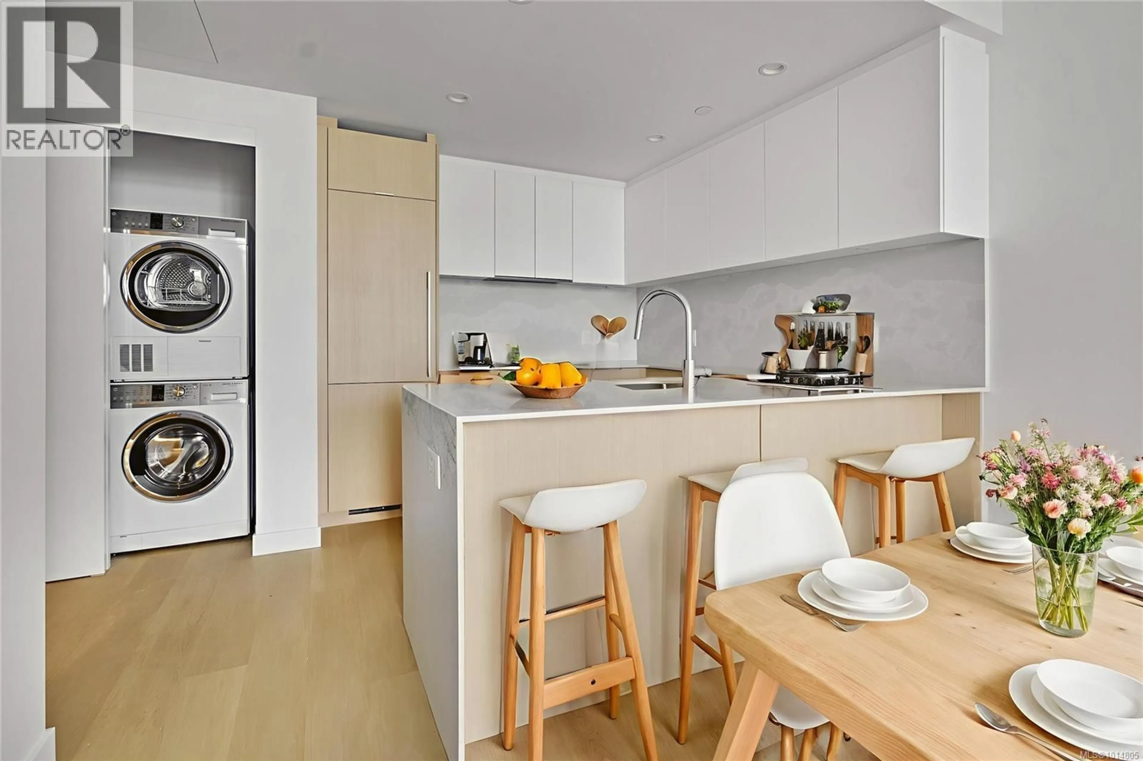 Standard kitchen, unknown for 801 - 1100 YATES STREET, Victoria British Columbia V8V0H5
