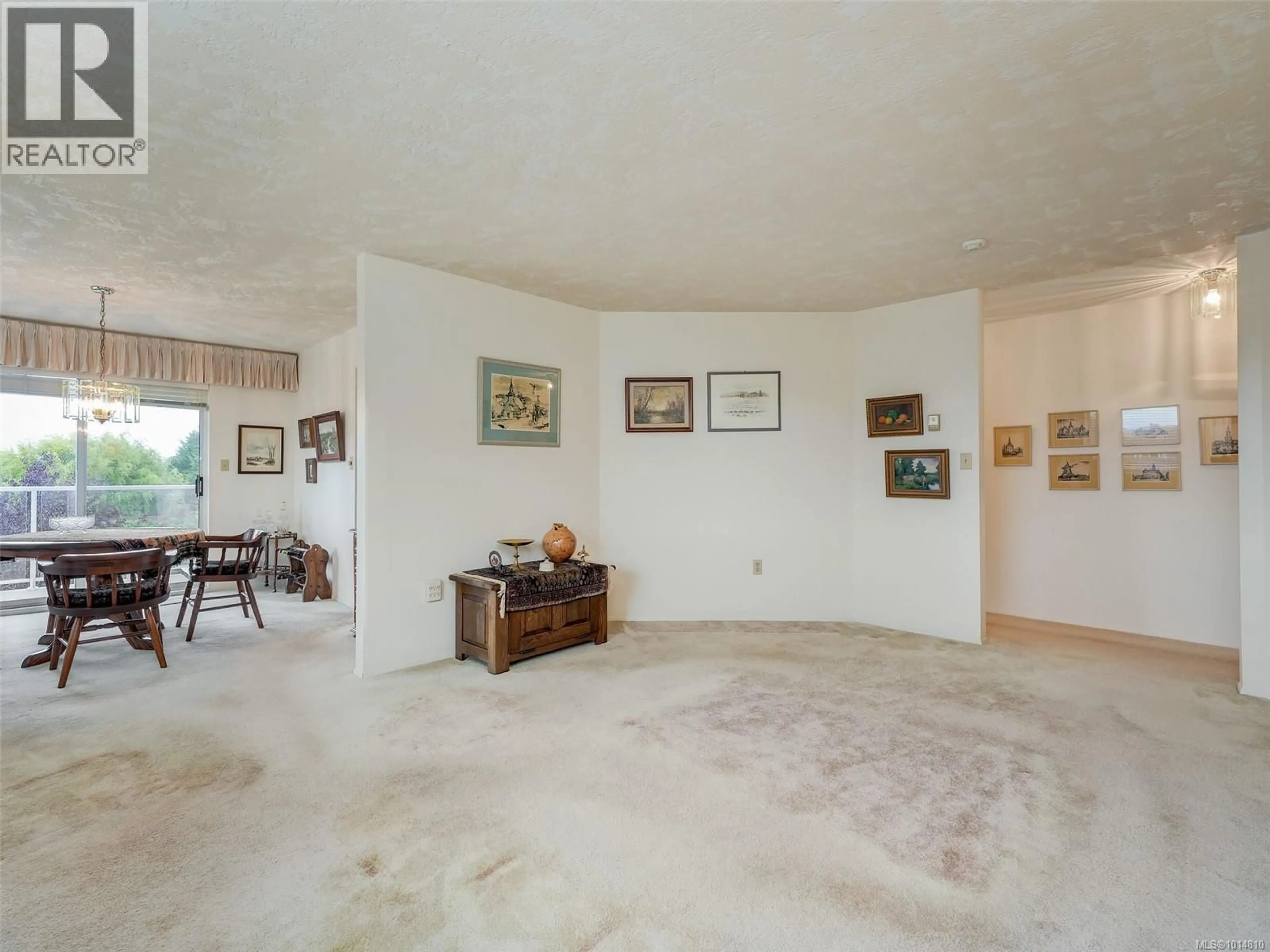 A pic of a room for 301 - 2354 BRETHOUR AVENUE, Sidney British Columbia V8L2A5