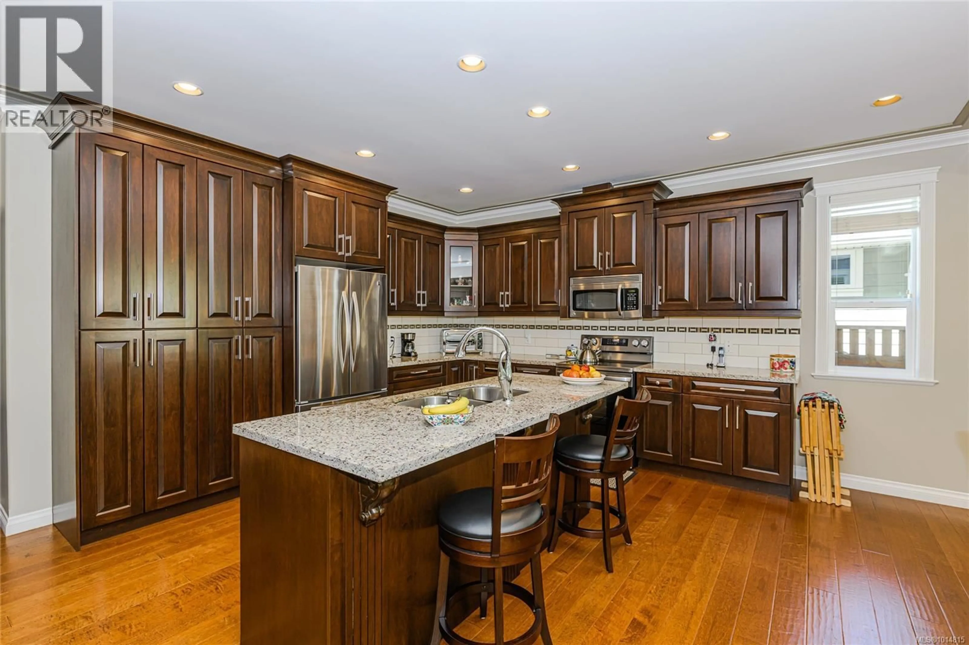 Open concept kitchen, unknown for 3026 KEYSTONE DRIVE, Duncan British Columbia V9L0E1