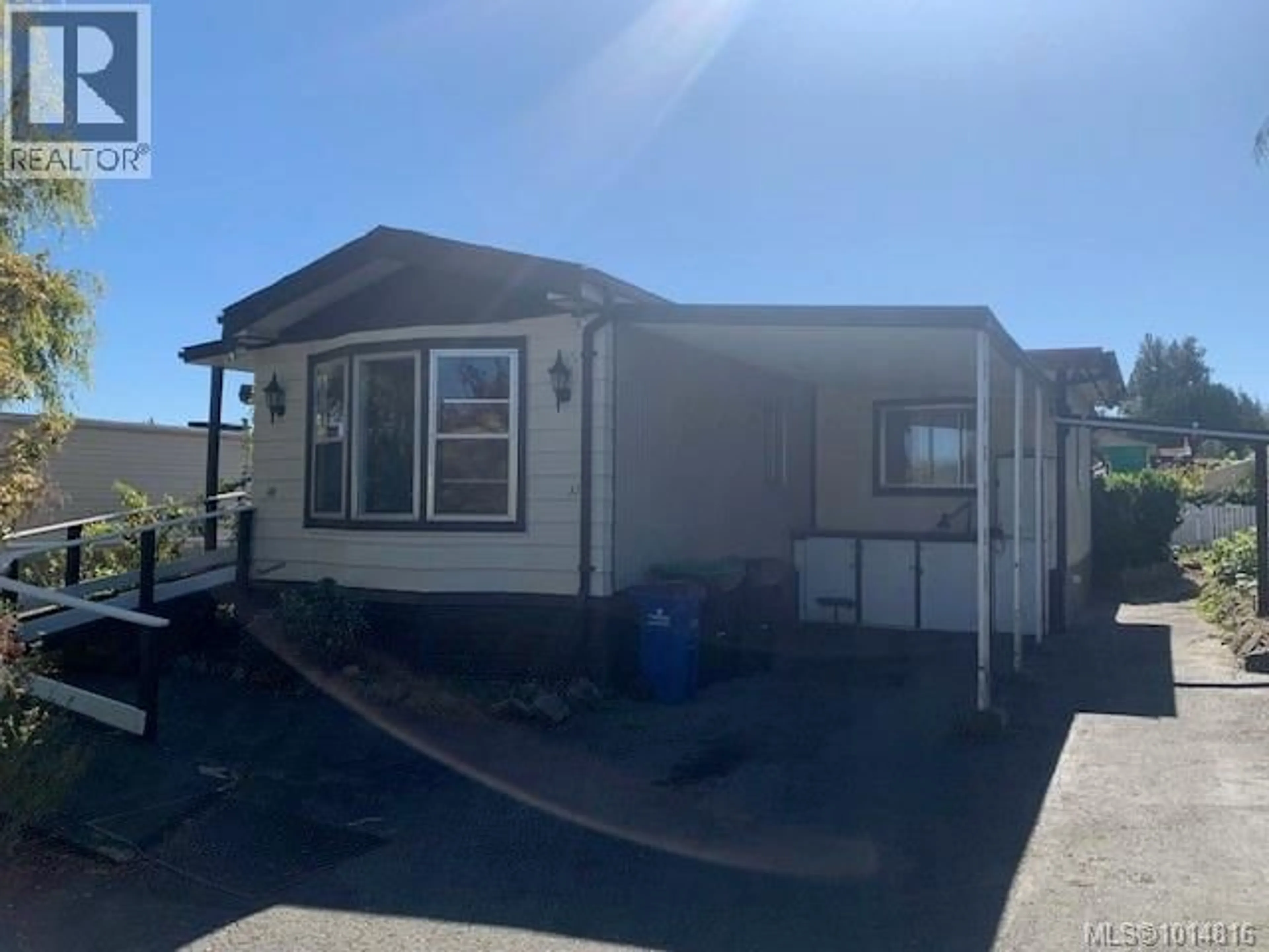 Home with vinyl exterior material, street for 32 - 1572 SEABIRD ROAD, Cassidy British Columbia V0R1H0