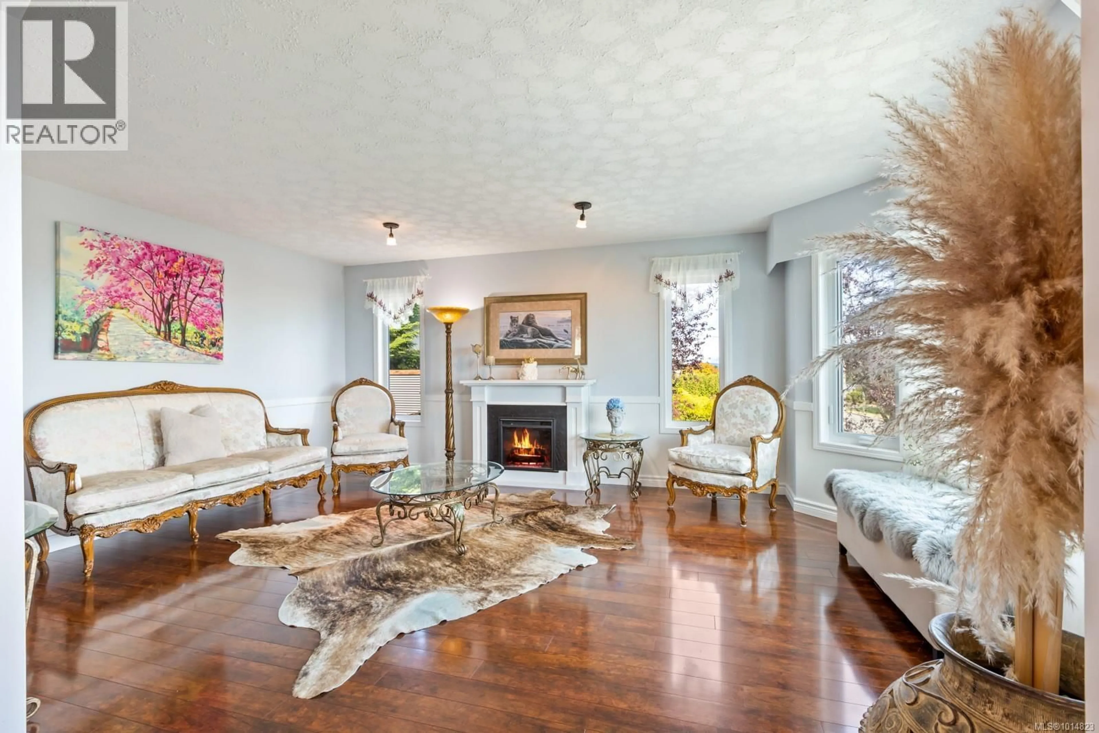 Living room with furniture, unknown for 392 CARNEGIE STREET, Campbell River British Columbia V9W2J5
