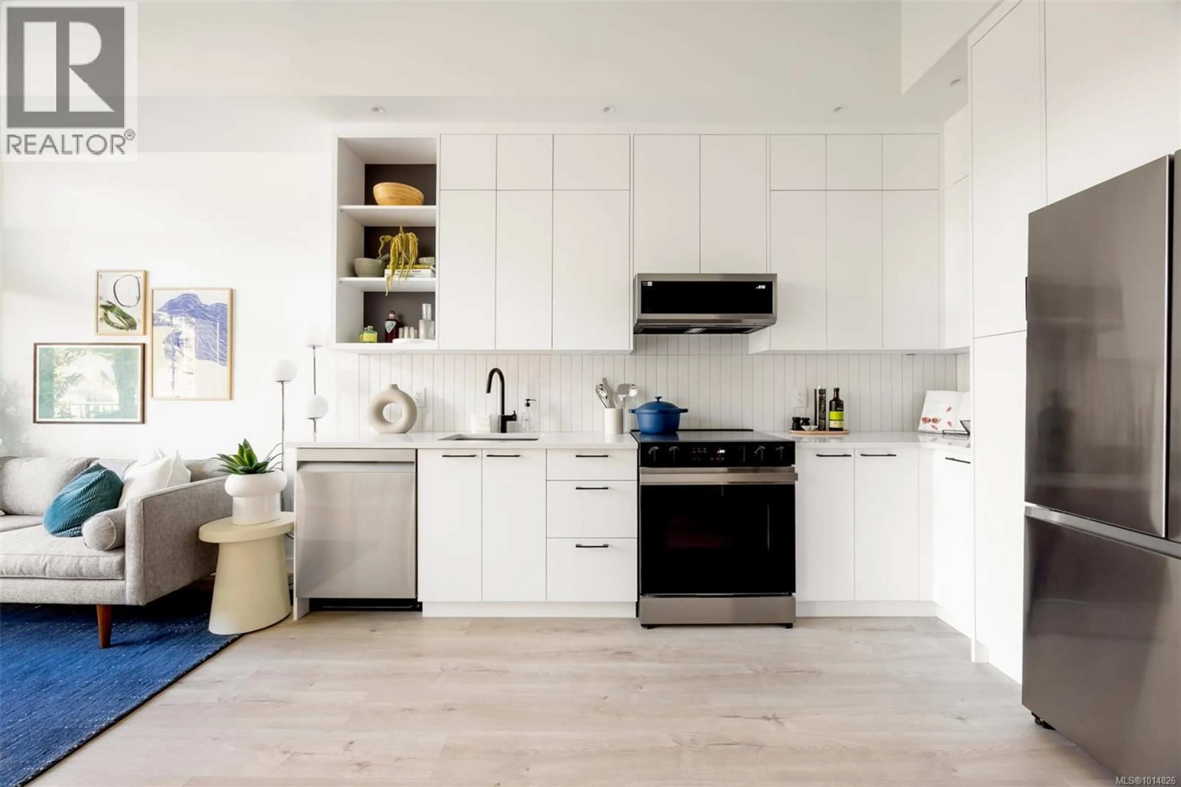 Open concept kitchen, ceramic/tile floor for 201 - 1075 TILLICUM ROAD, Esquimalt British Columbia V9A2A4