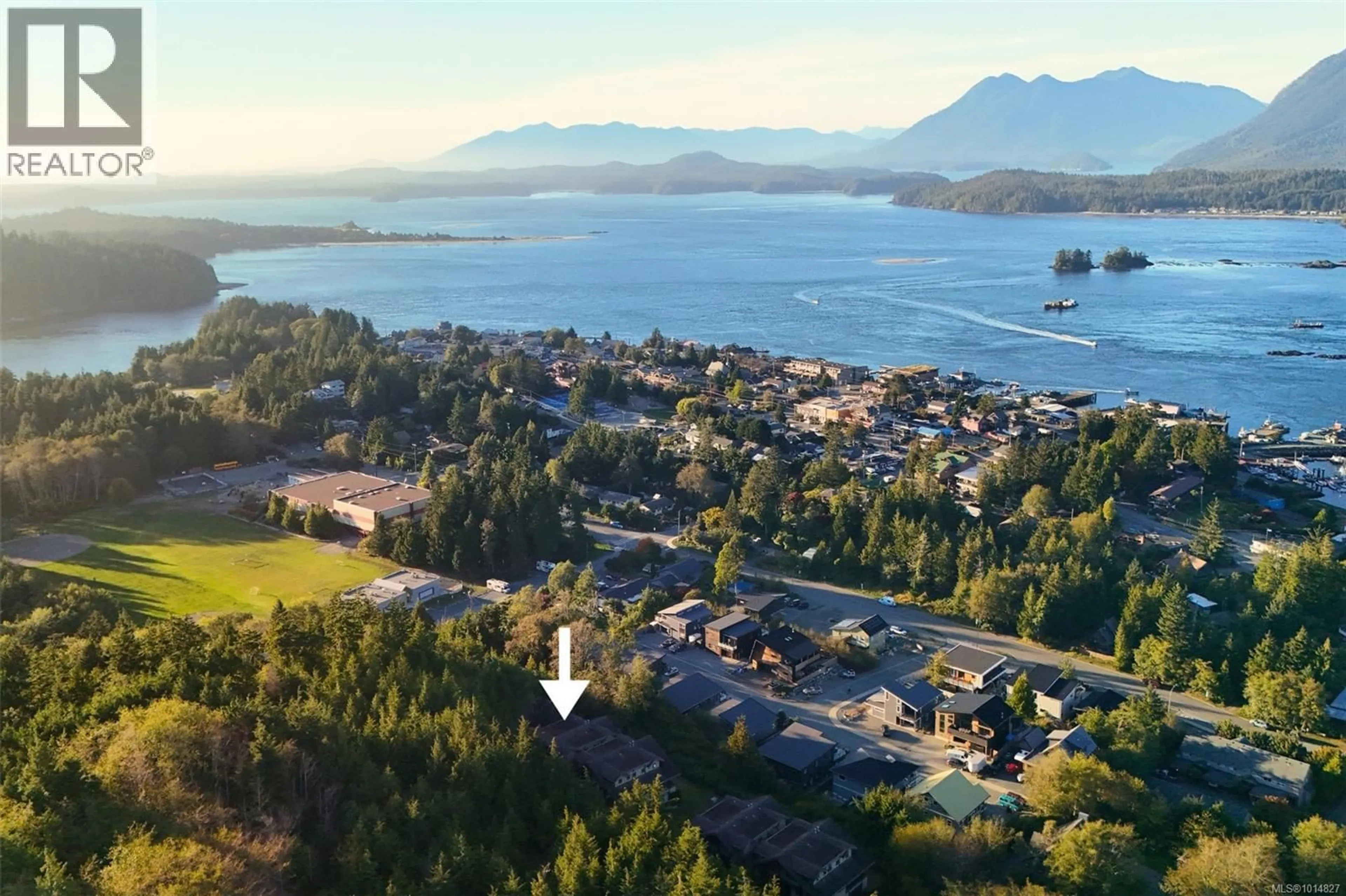 A pic from outside/outdoor area/front of a property/back of a property/a pic from drone, water/lake/river/ocean view for 204 - 591 PFEIFFER CRESCENT, Tofino British Columbia V0R2Z0