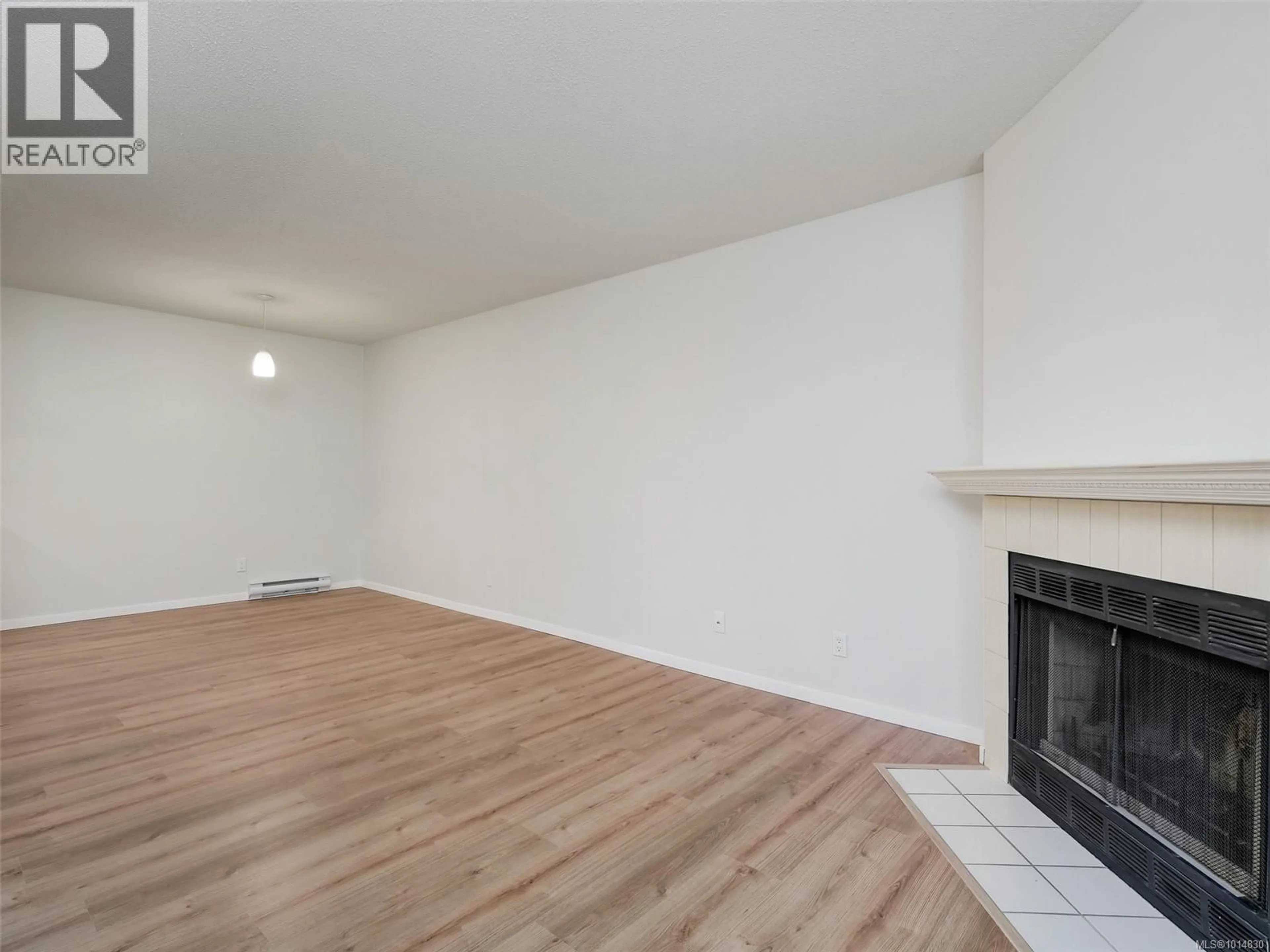 A pic of a room for 204 - 2520 WARK STREET, Victoria British Columbia V8T5G8