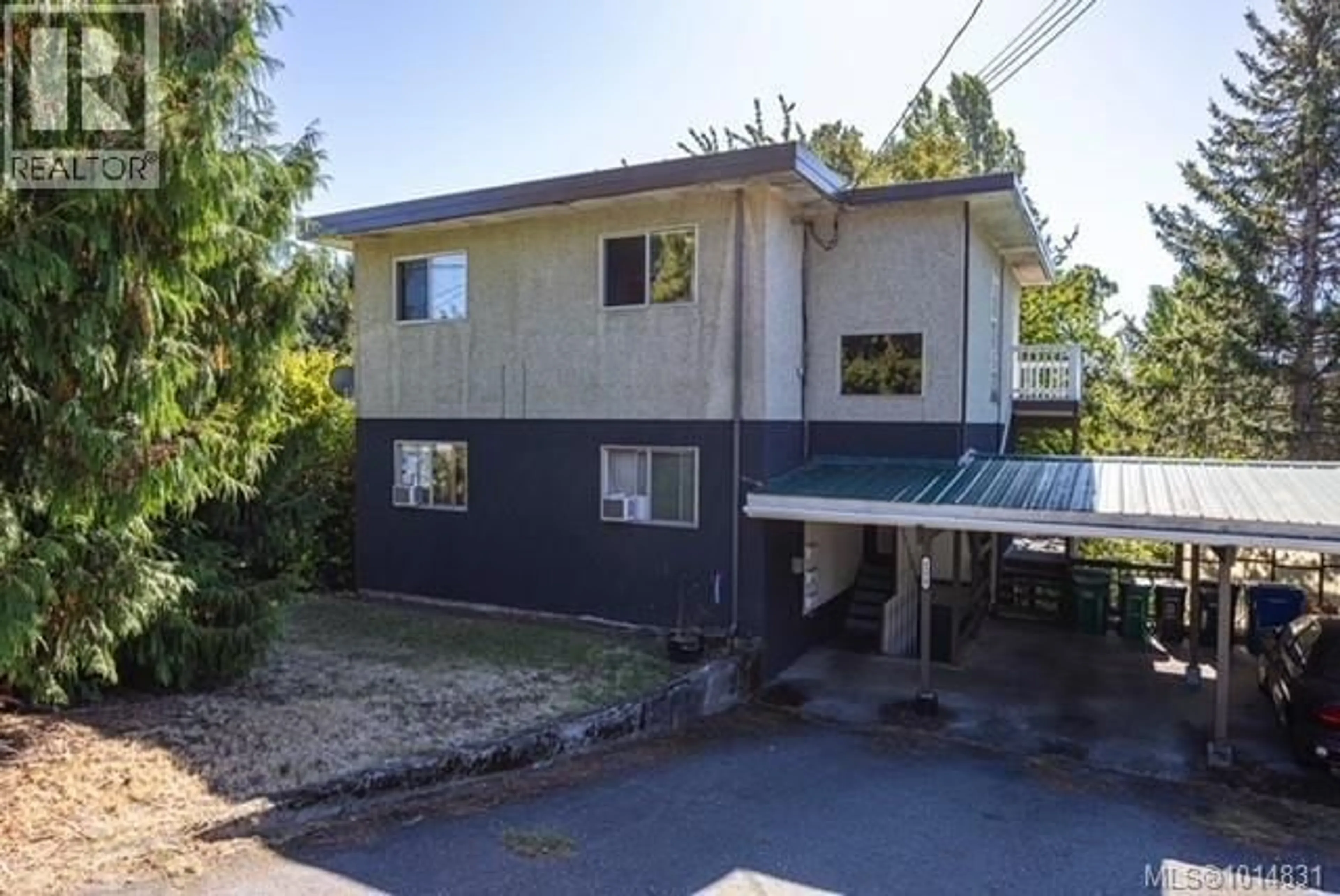 A pic from outside/outdoor area/front of a property/back of a property/a pic from drone, street for 1575 TOWNSITE ROAD, Nanaimo British Columbia V9S1M9