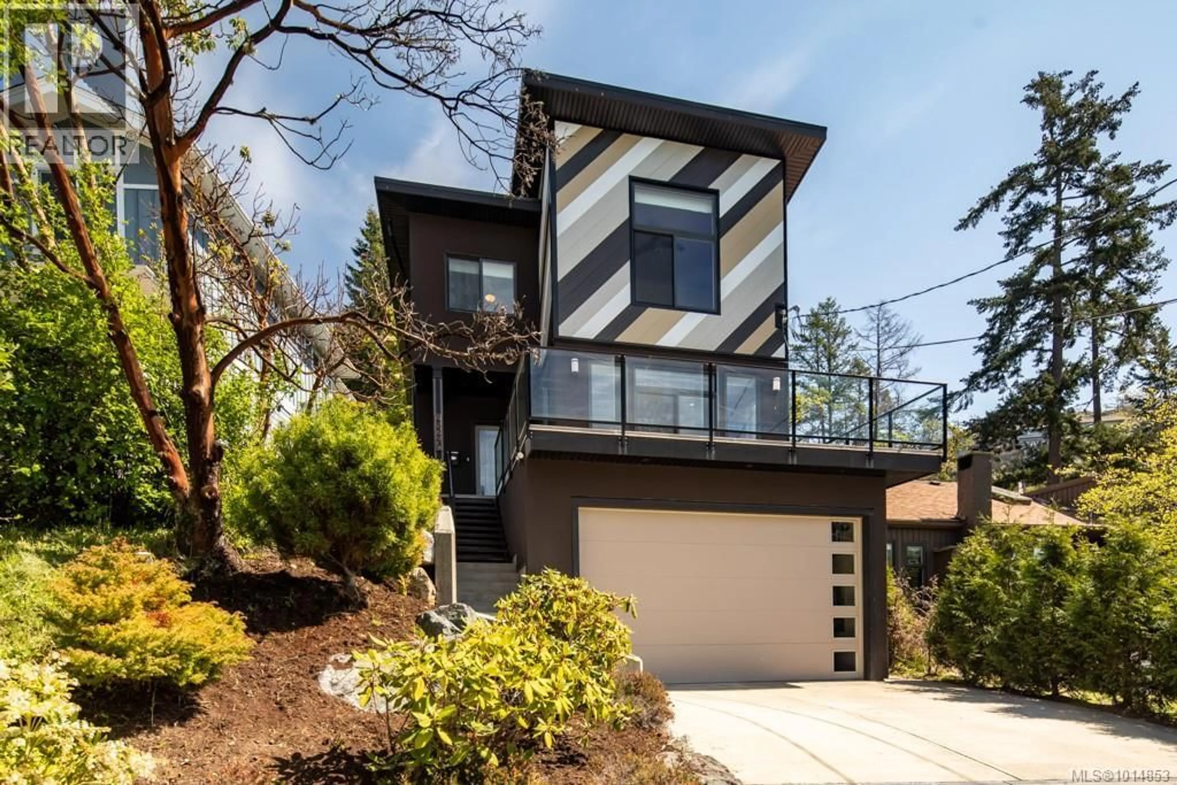Home with vinyl exterior material, street for C - 2524 MILL HILL ROAD, Langford British Columbia V9B4X7