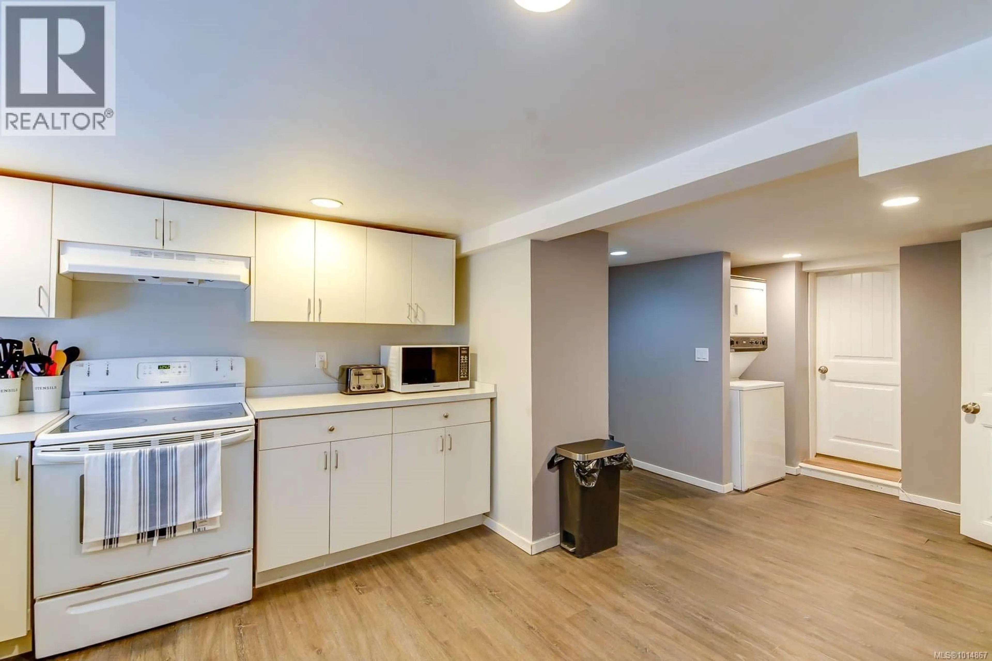 Standard kitchen, unknown for 2627 11TH AVENUE, Port Alberni British Columbia V9Y2R7