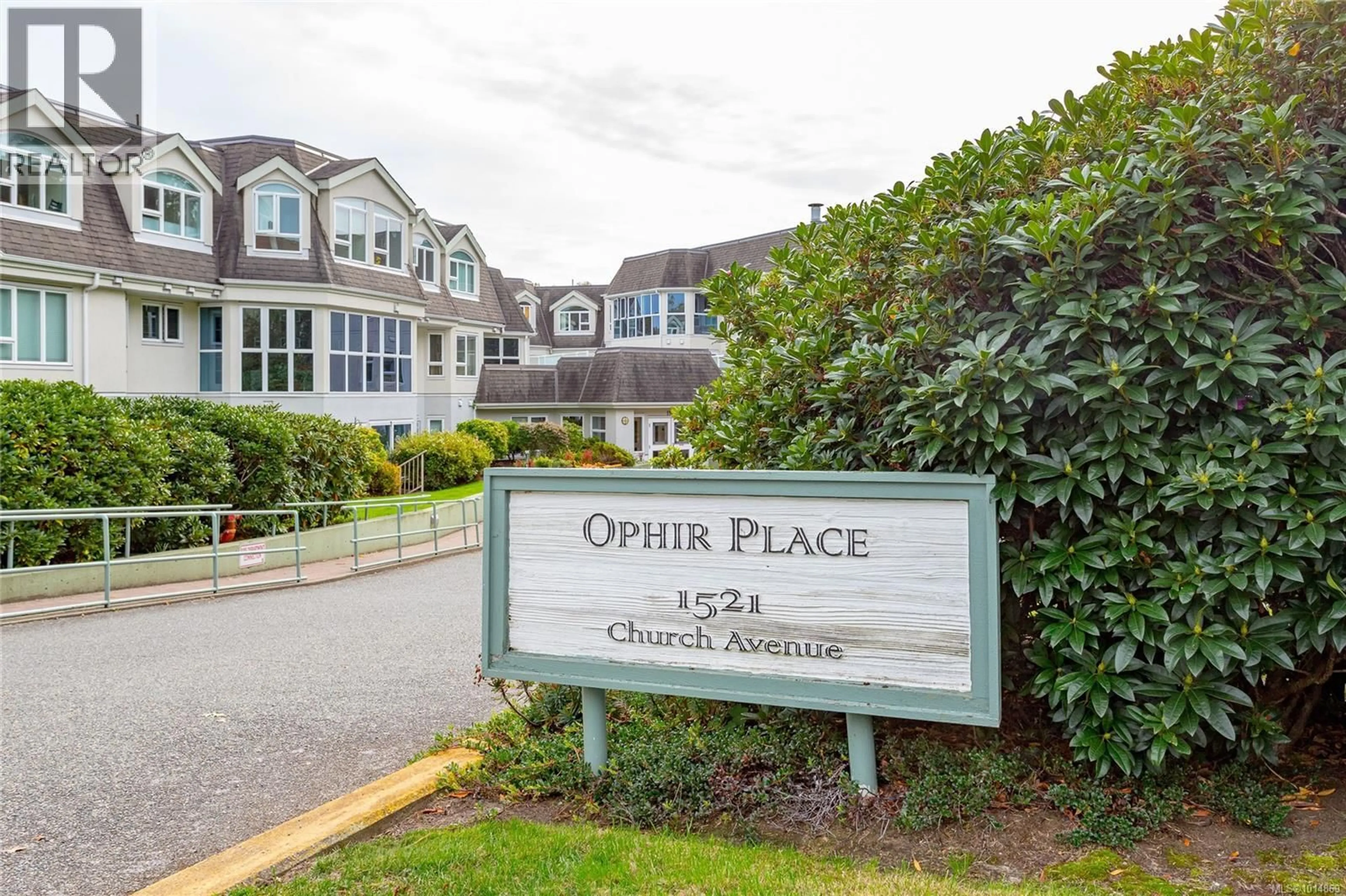 Unknown for 409 - 1521 CHURCH AVENUE, Saanich British Columbia V8P5T7