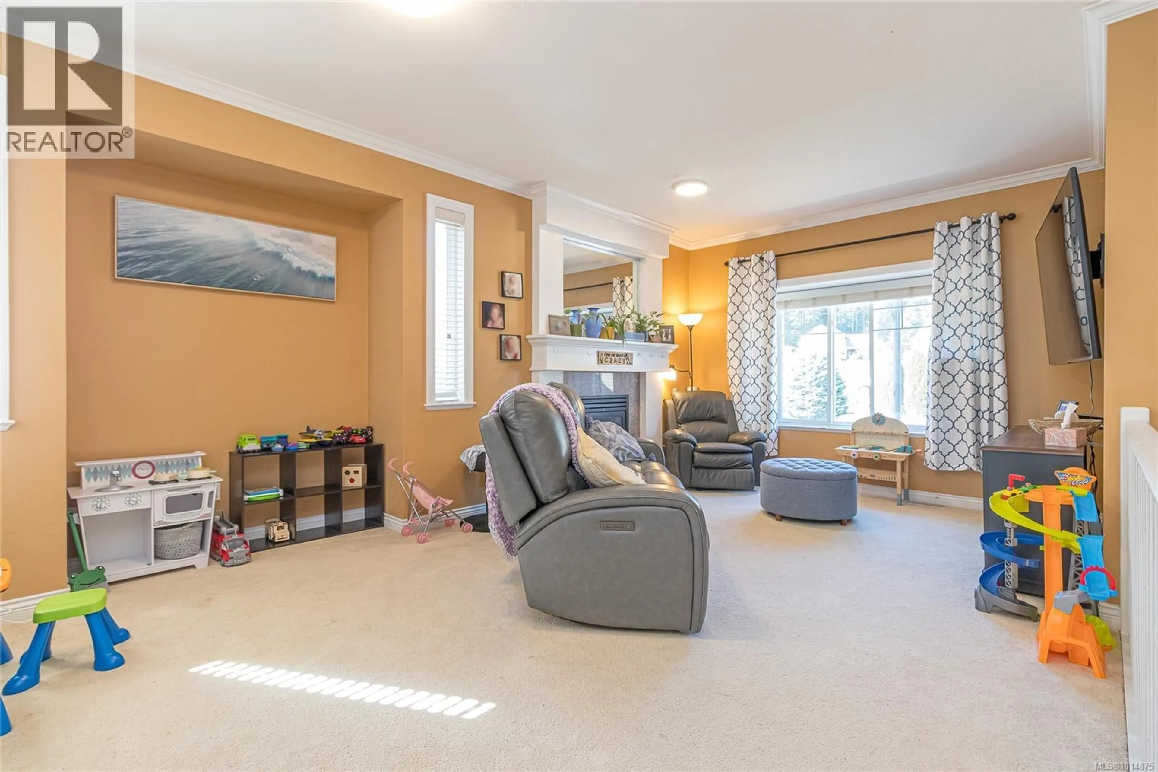 Living room with furniture, unknown for 754 SOUTHLAND WAY, Nanaimo British Columbia V9R6P4