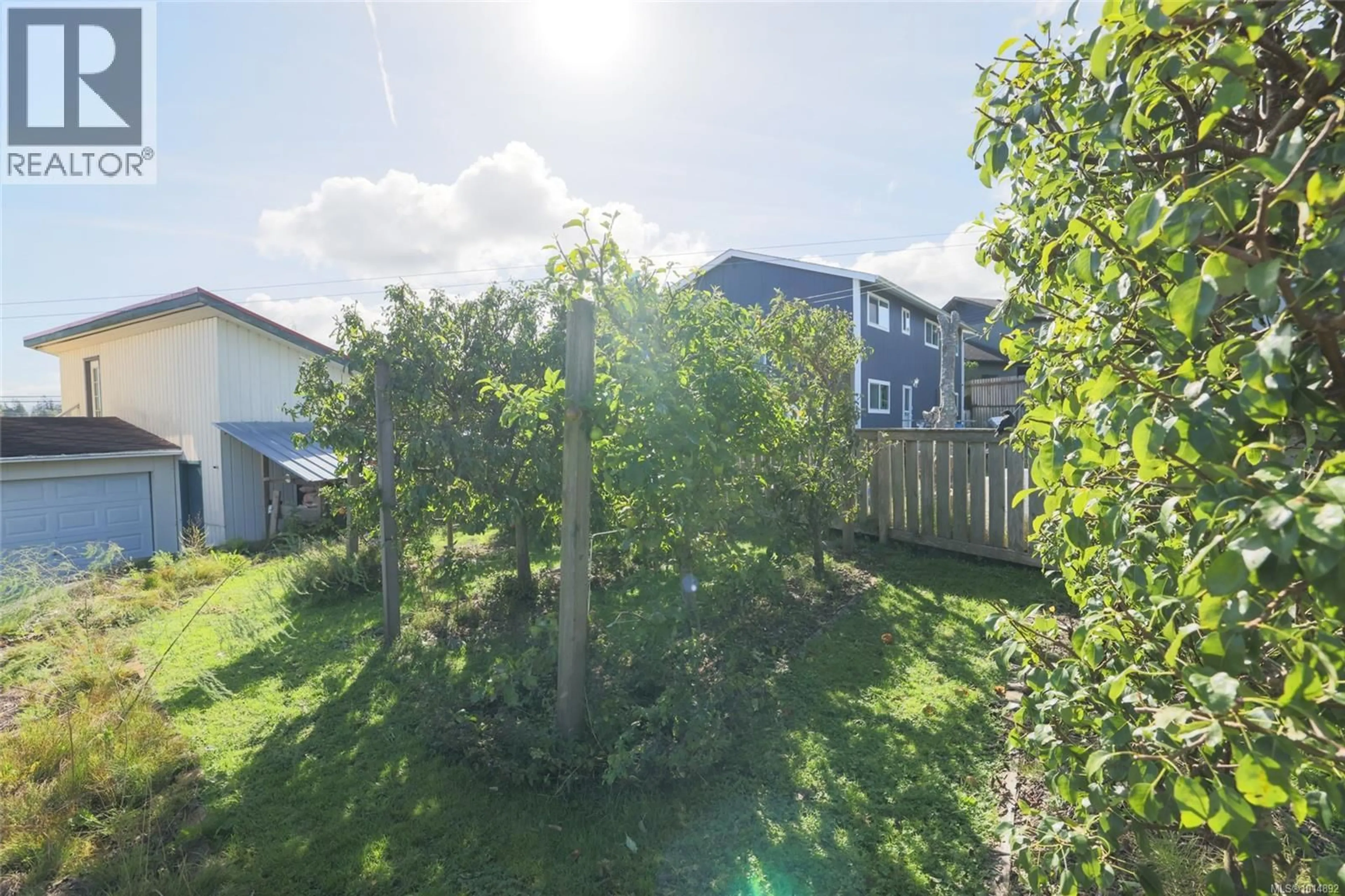 A pic from outside/outdoor area/front of a property/back of a property/a pic from drone, unknown for 2515 HADDINGTON CRESCENT, Port McNeill British Columbia V0N2R0
