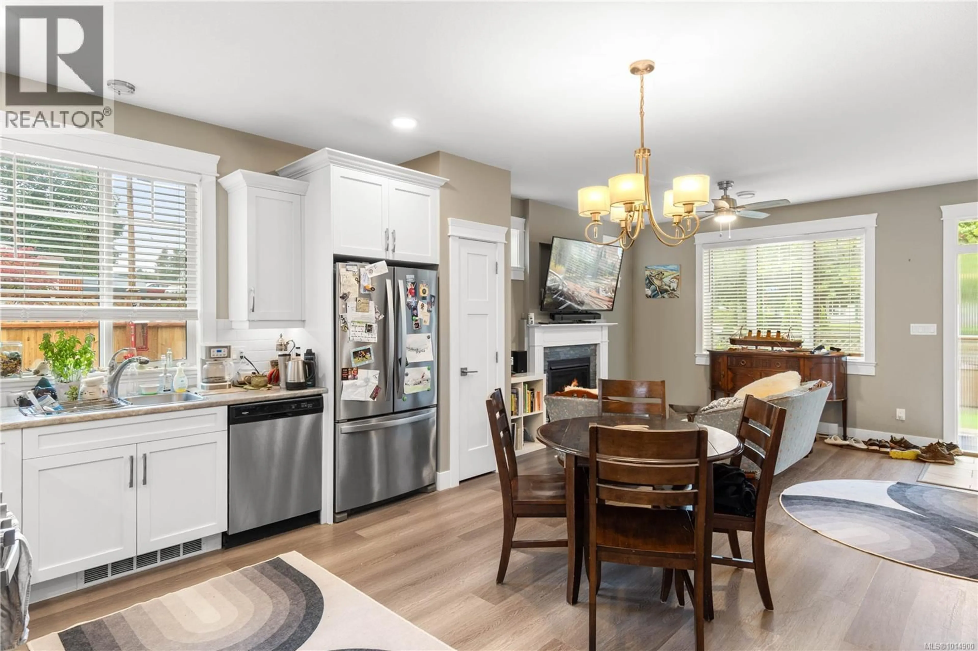 Open concept kitchen, unknown for 509 PINE STREET, Nanaimo British Columbia V9R2C6