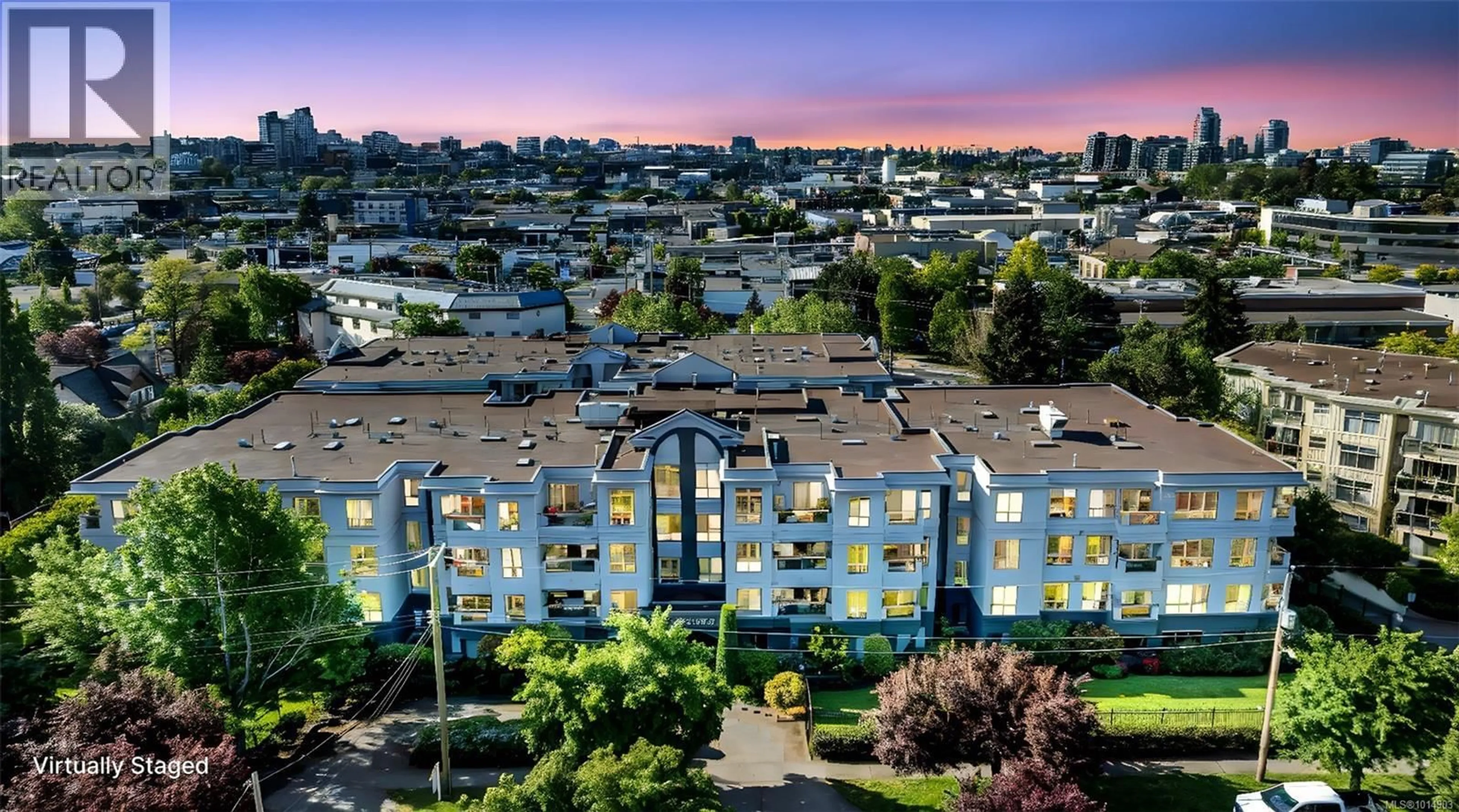 A pic from outside/outdoor area/front of a property/back of a property/a pic from drone, city buildings view from balcony for 104 - 545 MANCHESTER ROAD, Victoria British Columbia V8T5H6