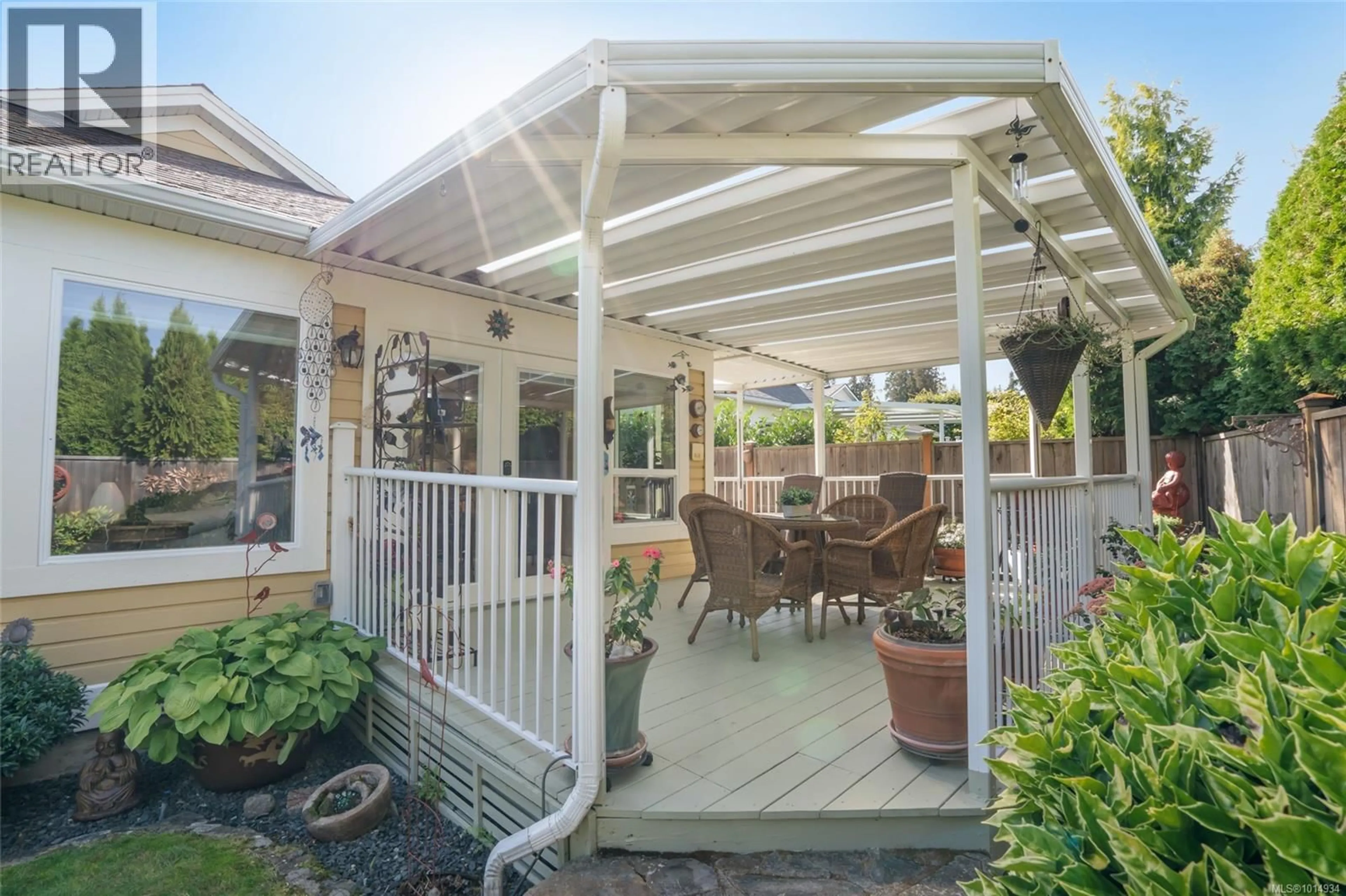 Patio, street for 1299 LEEWARD WAY, Qualicum Beach British Columbia V9K2M1