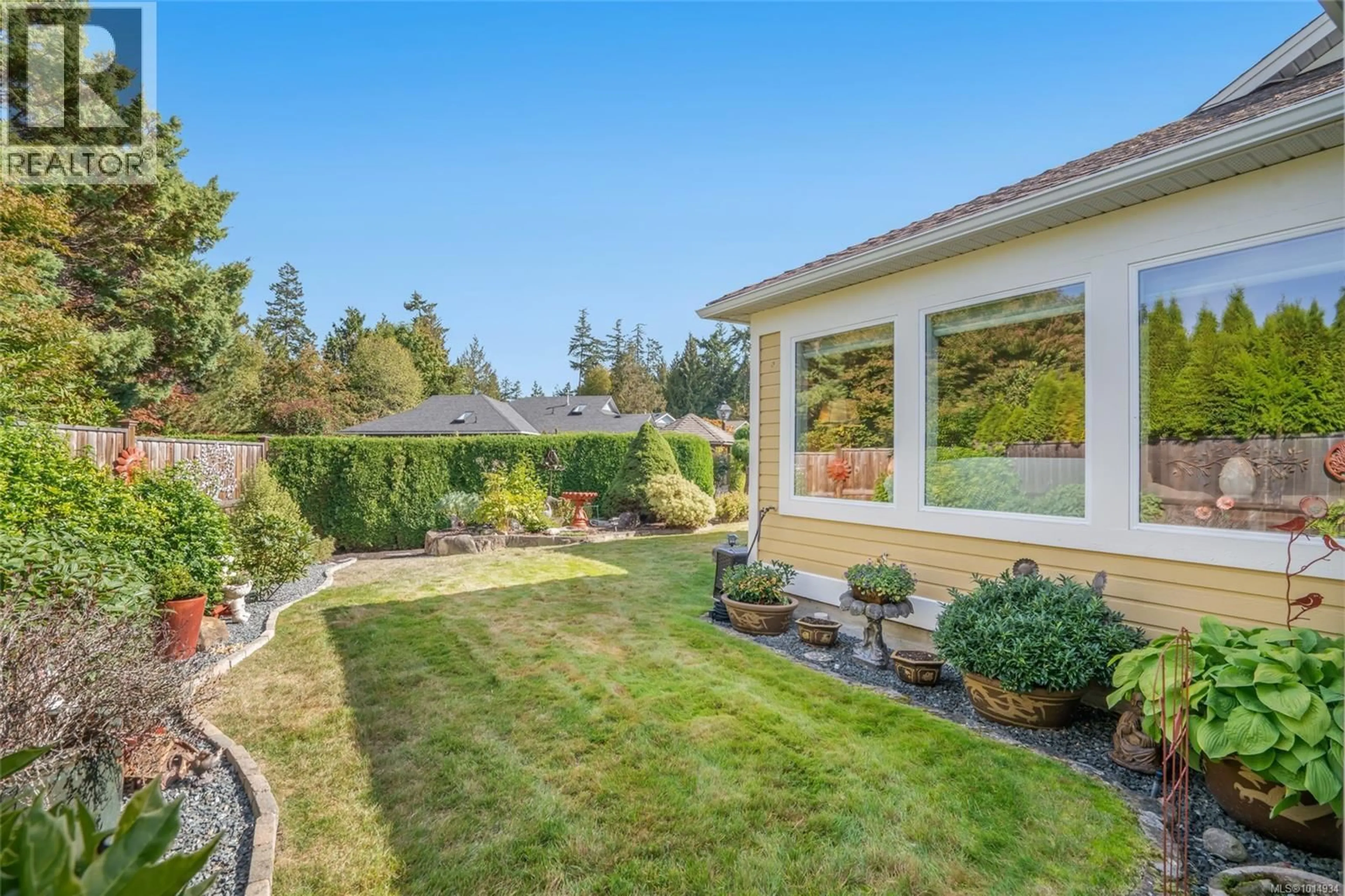 Patio, unknown for 1299 LEEWARD WAY, Qualicum Beach British Columbia V9K2M1